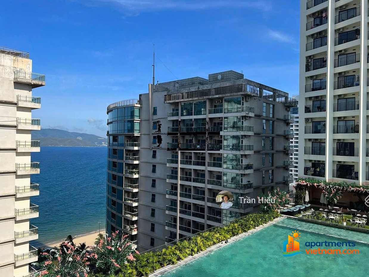 The price is only 5.2 billion VND - 53m2 Studio with sea view full of furniture - there is a rental contract. LVCC