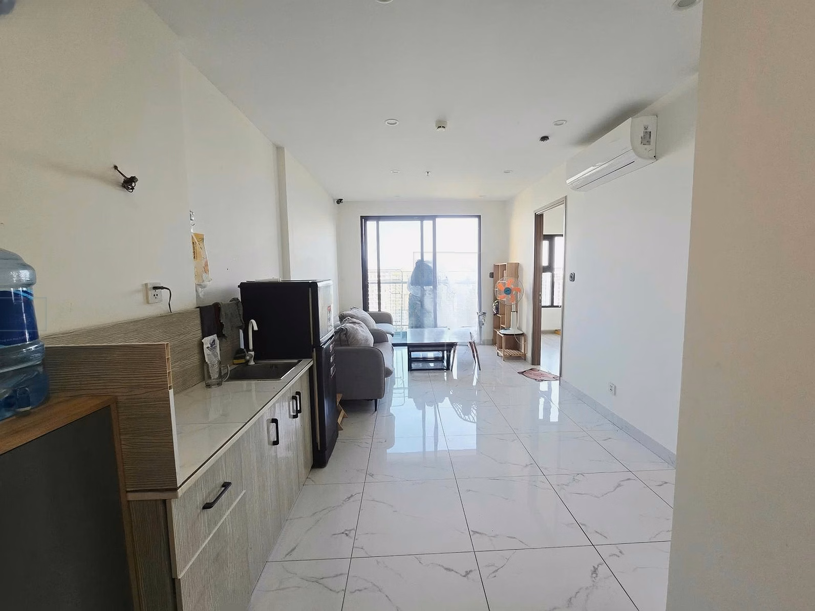 Quick sale of 2 bedroom apartment facing southeast, extremely beautiful view of 36ha park, square, Dong Nai river