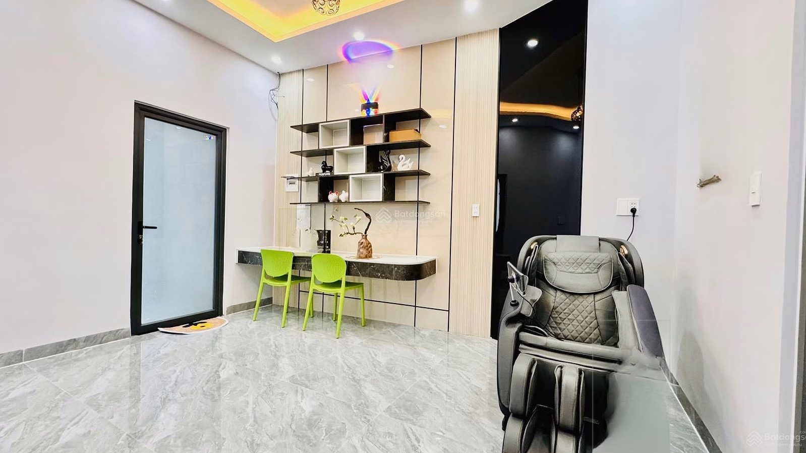 3 floors for sale 251/7/10 Thai Thi Boi, Thanh Khe, Da Nang