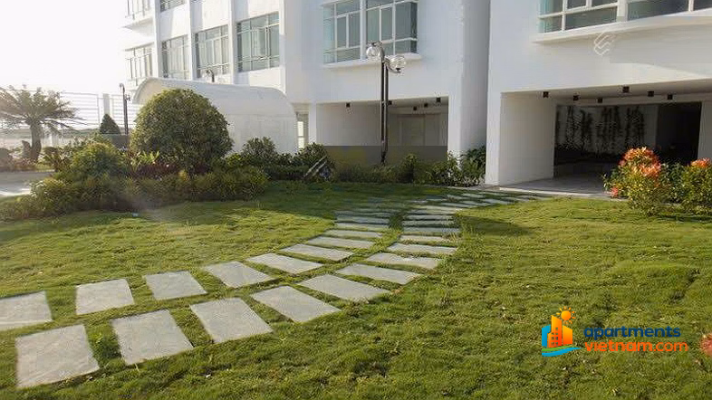 Corner apartment for rent 118m2, 3 large bedrooms Hoang Anh Lakeview Residence full beautiful furniture 30 million/month