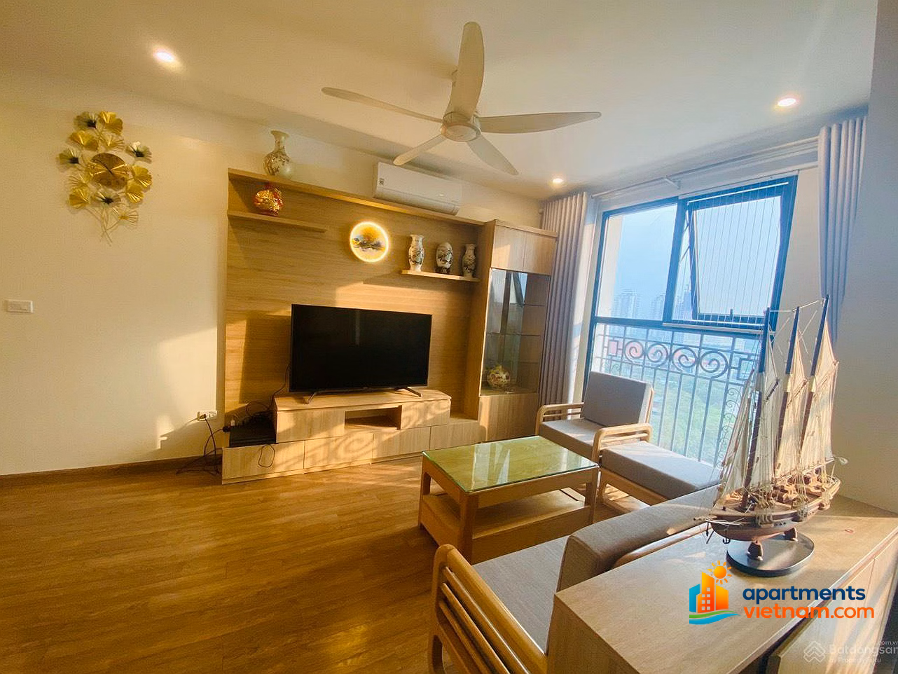 Apartment for rent in CT8 - The Emerald, 4 bedrooms, full of high-class furniture