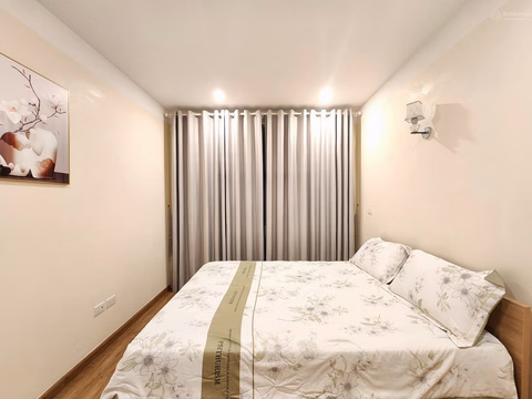 Apartment for rent in CT8 - The Emerald, 4 bedrooms, full of high-class furniture