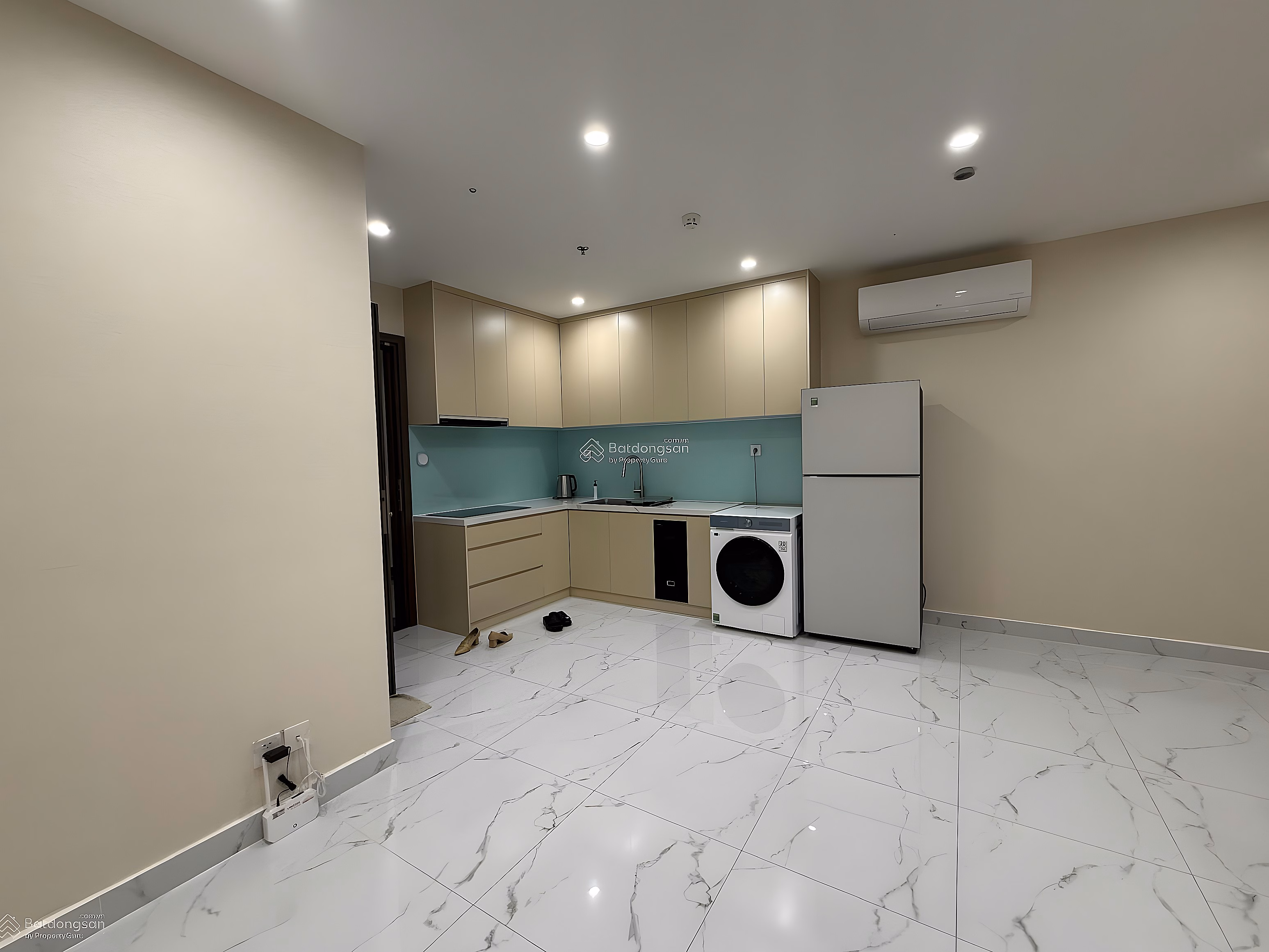 1 bedroom+ fully furnished apartment in Vinhomes Grand Park