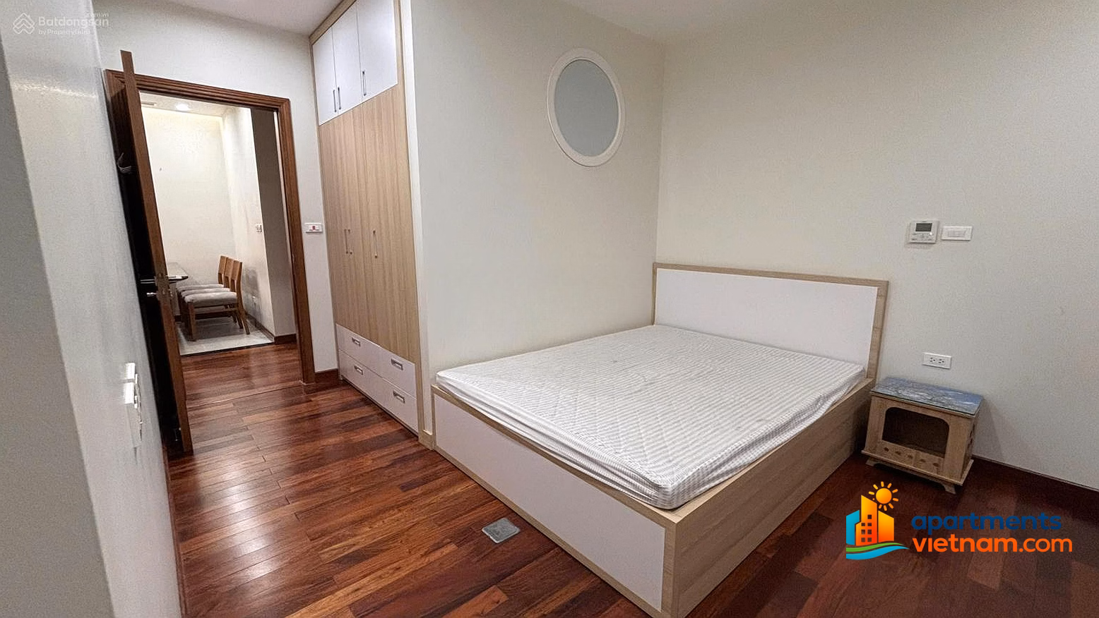 3-bedroom apartment for rent, 128m2, high-class, price 35 million at Sun Grand City Thuy Khue Residence