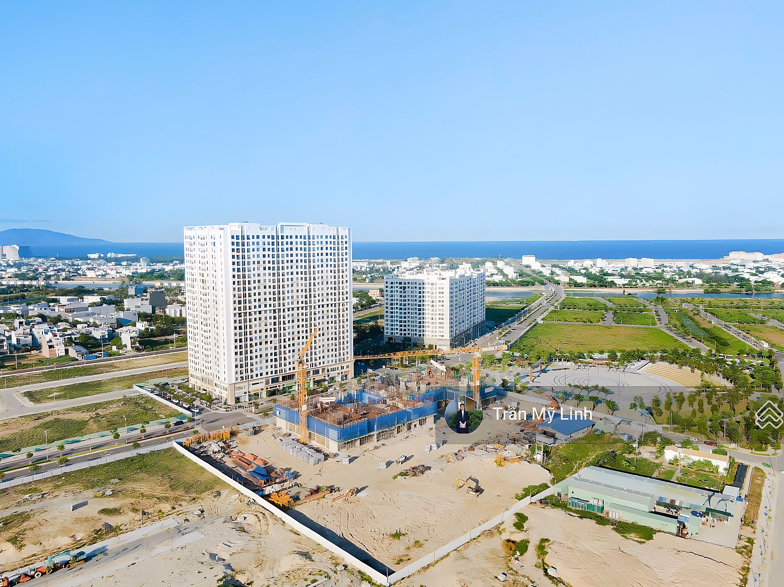 Lease! 2-bedroom apartment facing South with view to FPT complex Price only 13 million (Apr 2026 to receive house)***