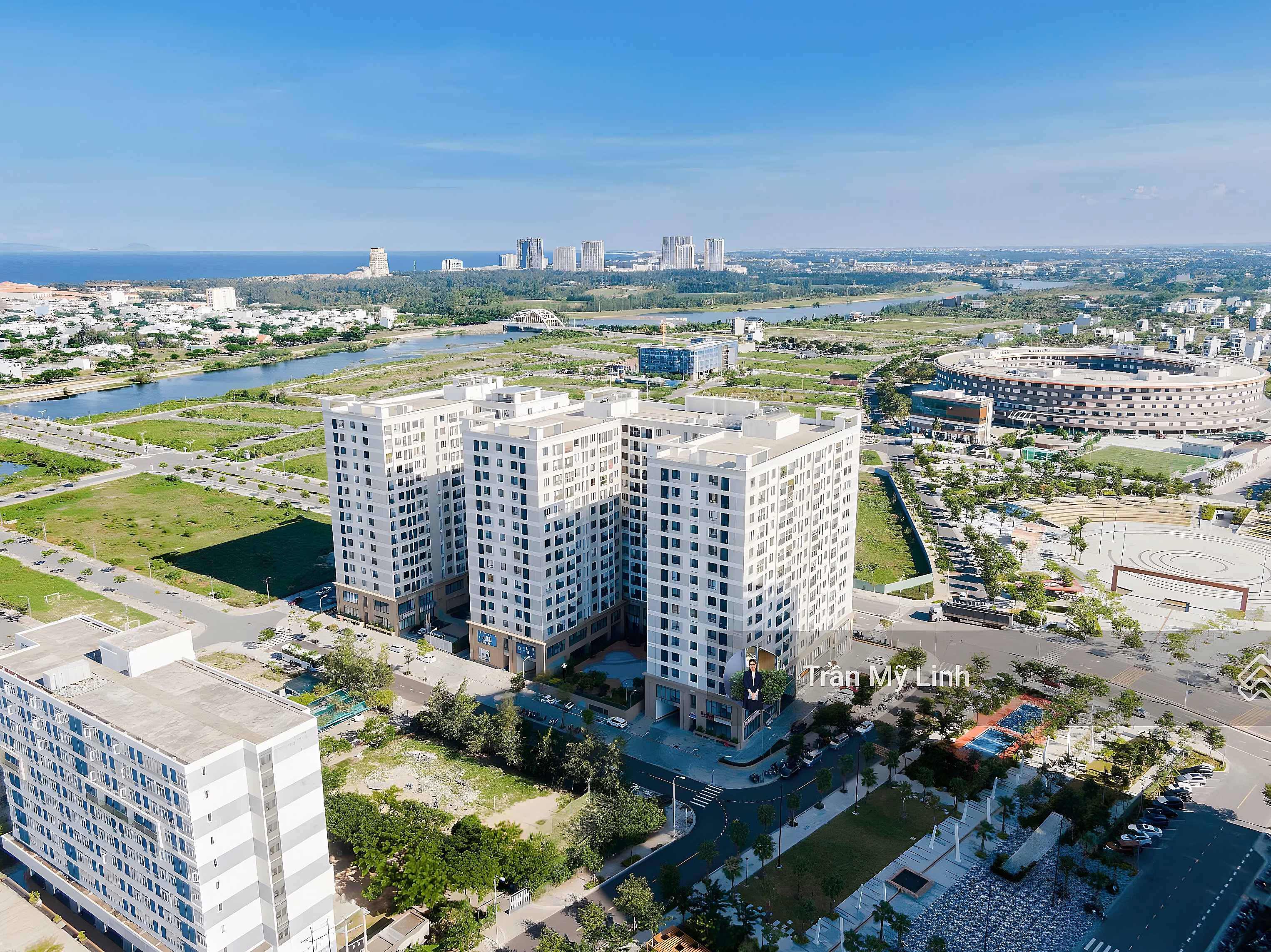 Lease! 2-bedroom apartment facing South with view to FPT complex Price only 13 million (Apr 2026 to receive house)***
