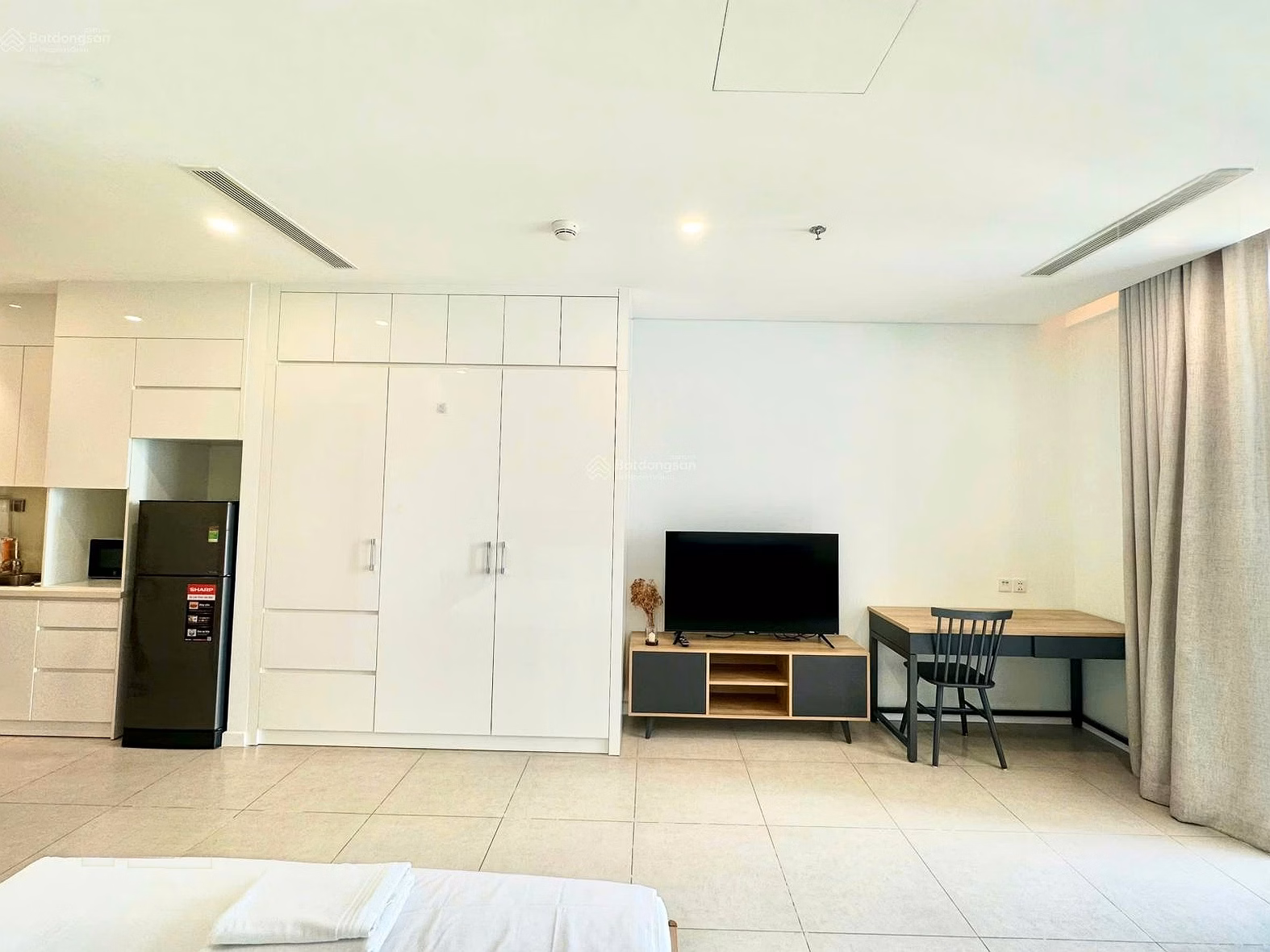 Cheap sale of Studio Scenia Bay Nha Trang, area 46m2 fully furnished for only 3.1 billion