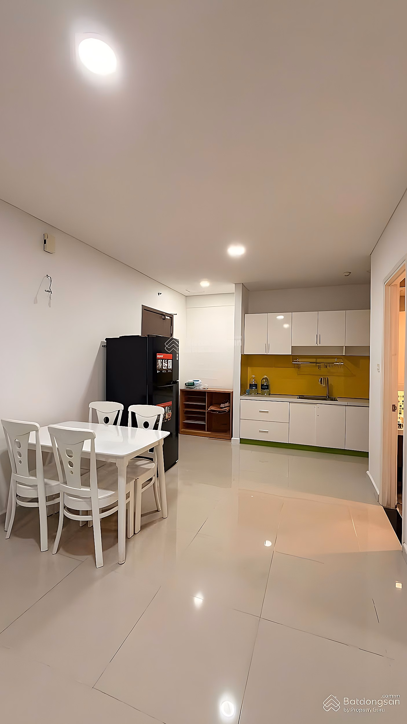 Dragon Hill Apartment for rent, 2 units, 2 bedrooms, 1 bathroom, fully furnished, priced at 9.5 million, ready to live in
