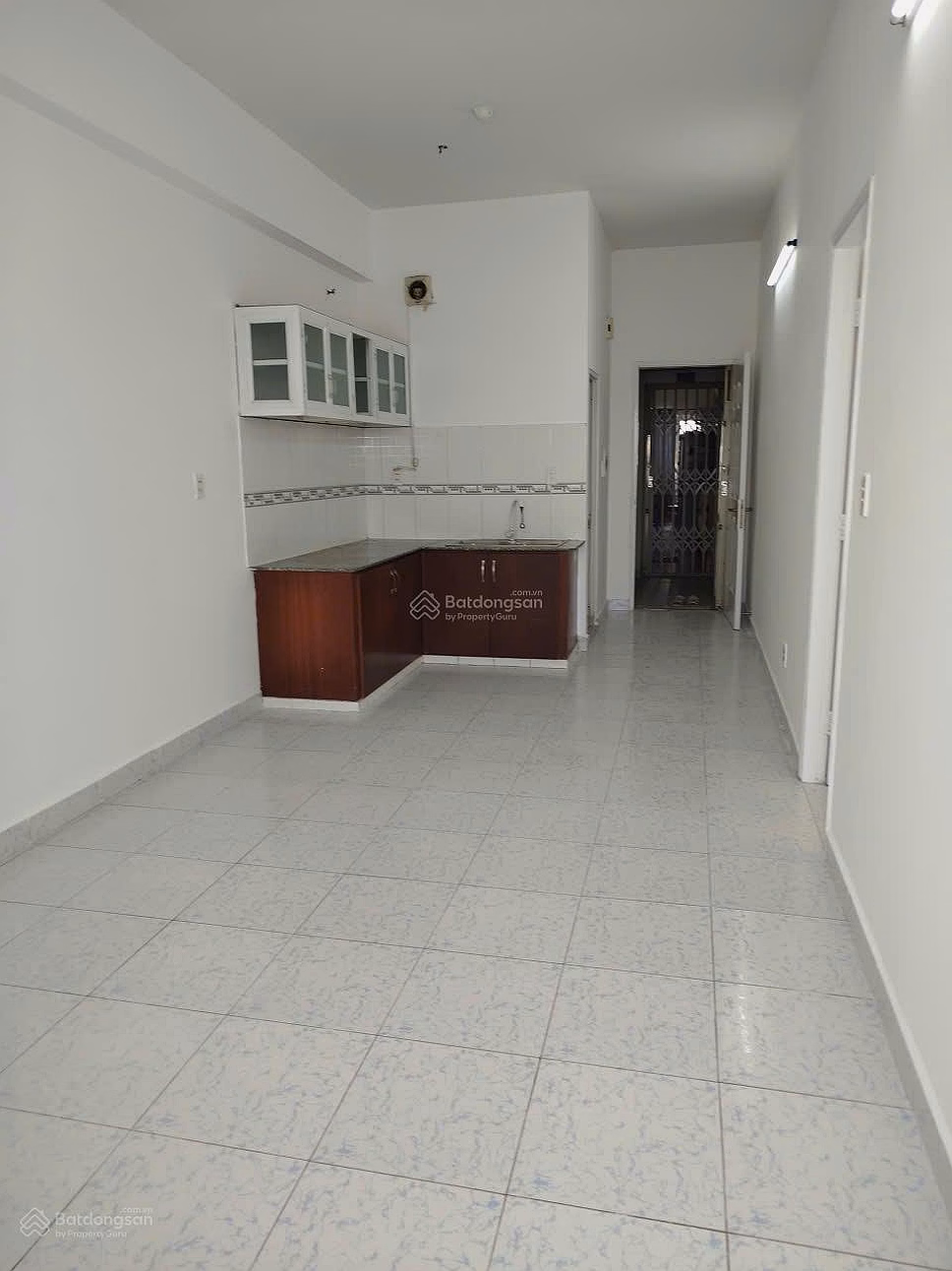 Le Thanh apartment for sale, Ho Van Long street, Tan Tao ward, Binh Tan district, 38m2, price 780 million