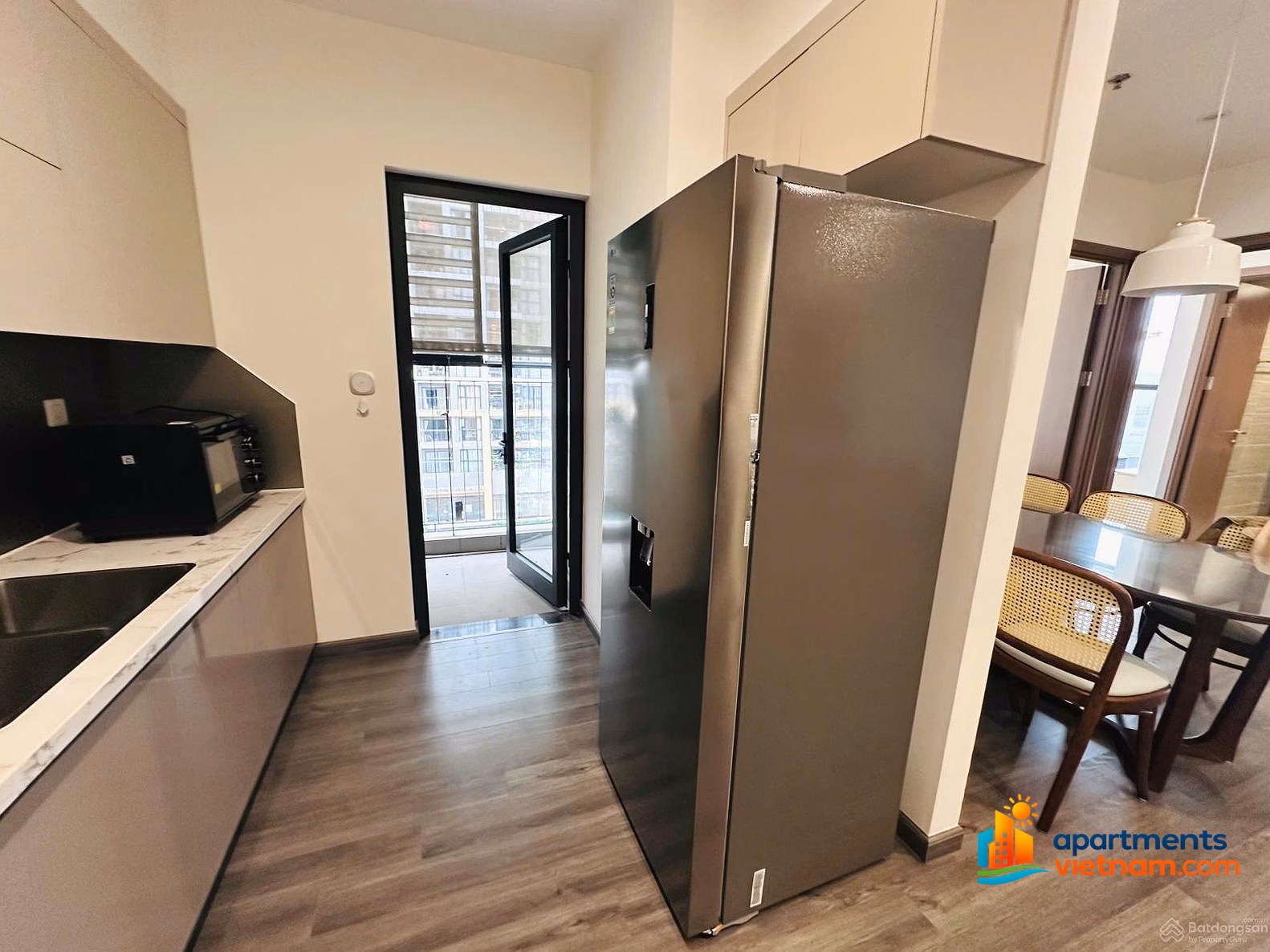 Urgent sale of 2 bedrooms, corner area of ​​74.1m2, available for rent at R1.01 Zenpark, price 5.4 billion, SE direction (reduced)