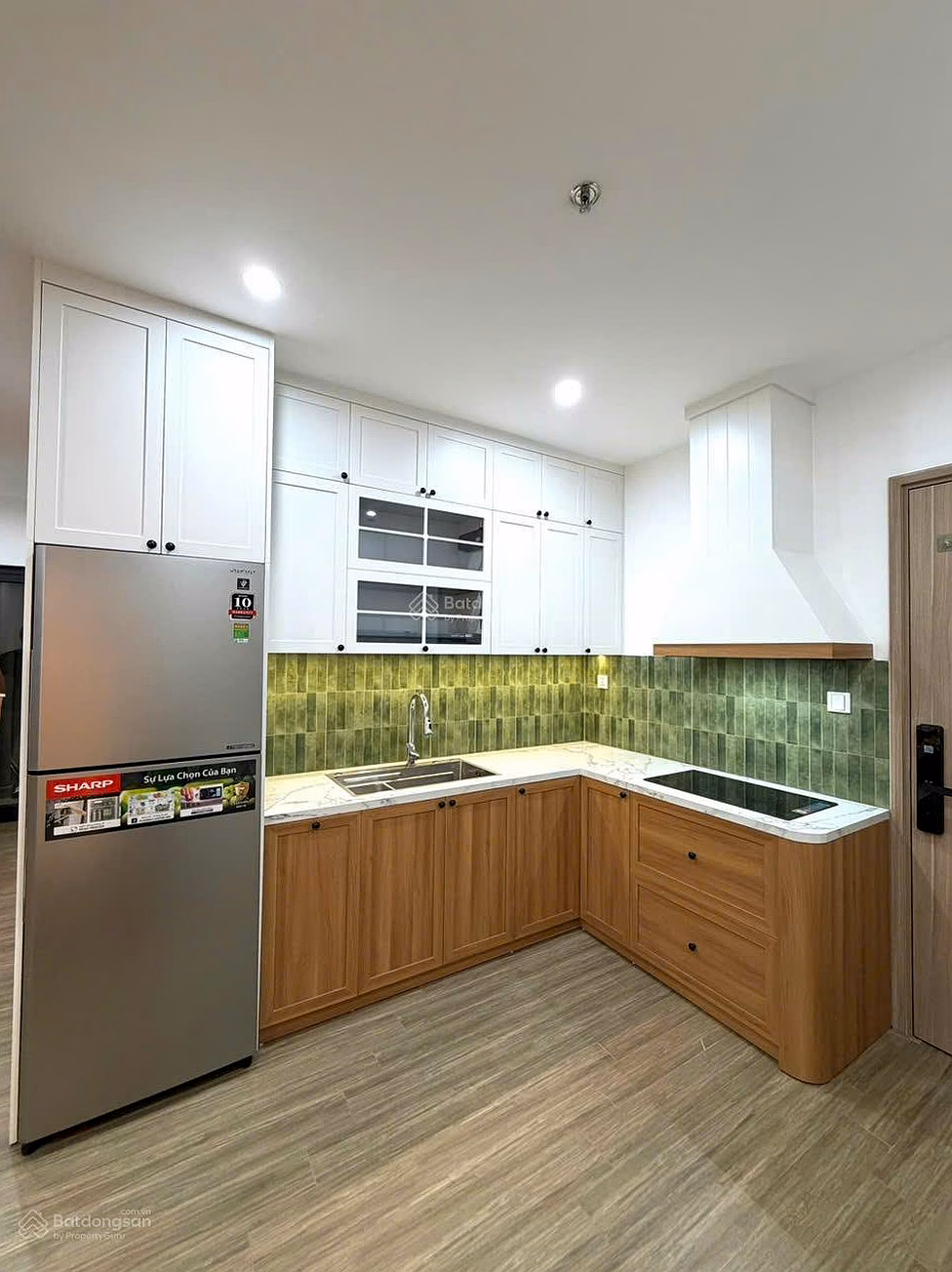 The owner sells the apartment: 2 bedrooms 55m2 - 4 billion fully furnished Vinhomes Smart City urban area