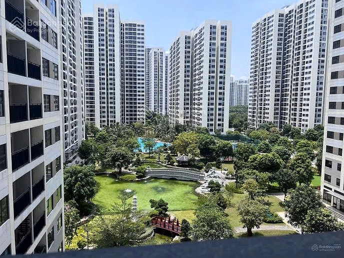 Selling 3-bedroom corner apartment at The Origami S6.01 - 75m2 - Direct view of Koi fish pond - Price only 4.4 billion Get the house now
