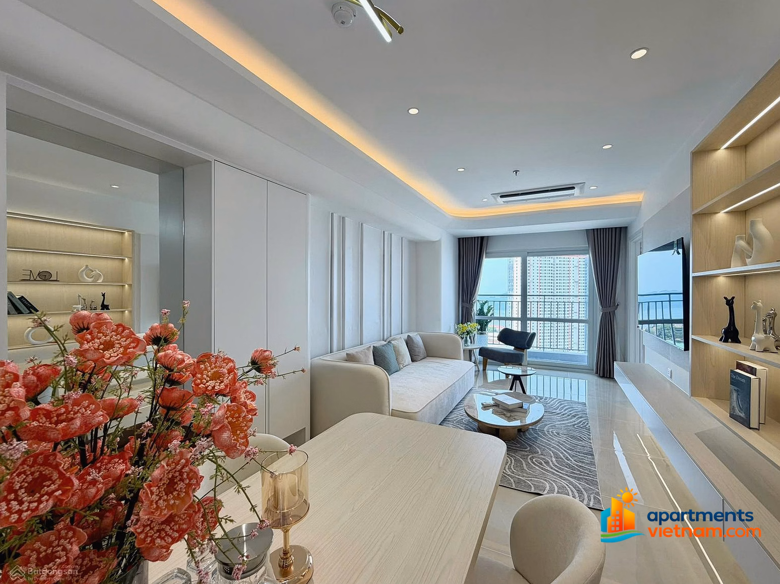 Kieu Trinh - At Any Price Selling high floor VIP apartment at rare affordable price 3220 (oc3 beach slot apartment)