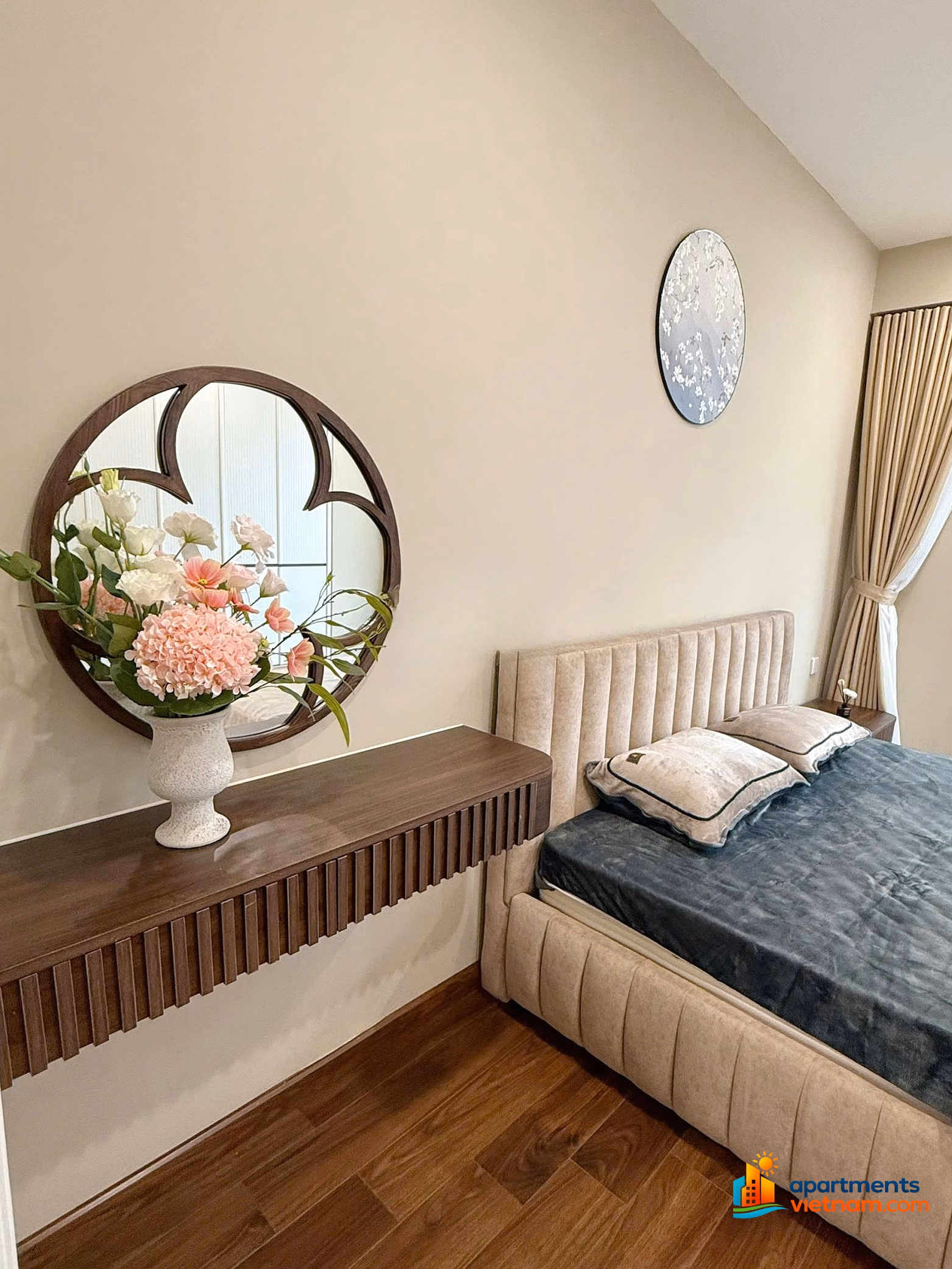 Apartment fund for rent with 1,2,3,4 bedrooms, very nice house, price from only 10.5 million/month - Vietnamese***