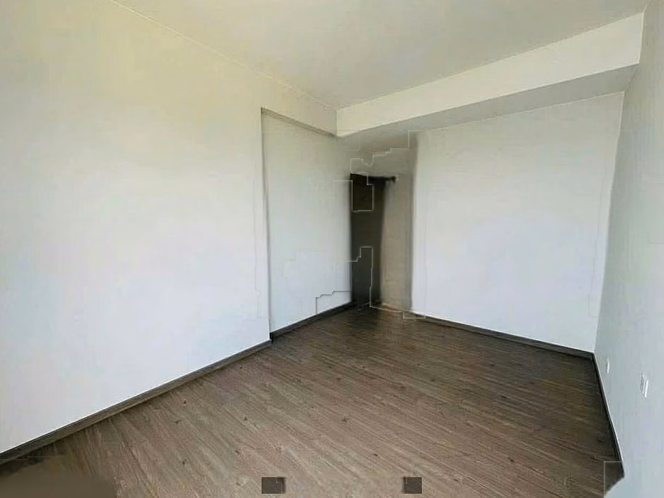 No virtual posting! Good price, 2 bedrooms, 2 bathrooms with books, 98% new house, beautiful, open view with bank loan support, no MG reception