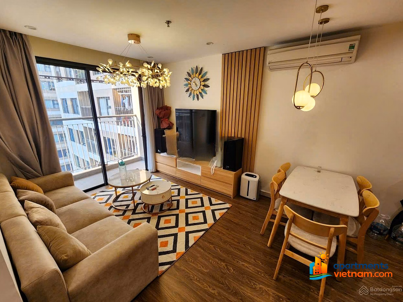 Owner-owned apartment fund for rent at the best price in Vinhomes Ocean Park updated today