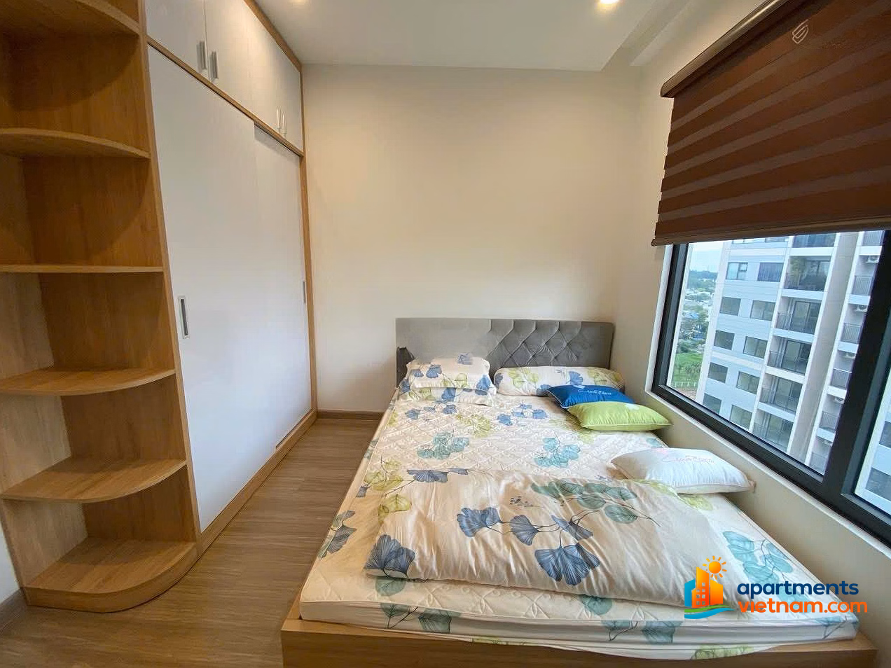 Going back to hometown, need money, urgent sale within a week 2 bedrooms + 69m2 Vinhomes Grand Park