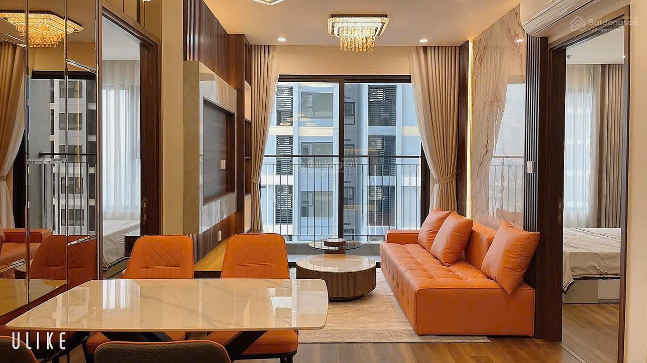 Homeowner needs to sell quickly super product ZR2 2 bedrooms - 2 bathrooms, middle floor corner, super nice interior, price only 4.6 billion