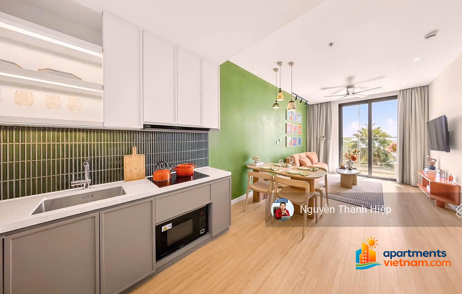 Giving 350 million VND directly into the price, quick exit to the apartment with river view, south direction, the price will be about 1 billion 440
