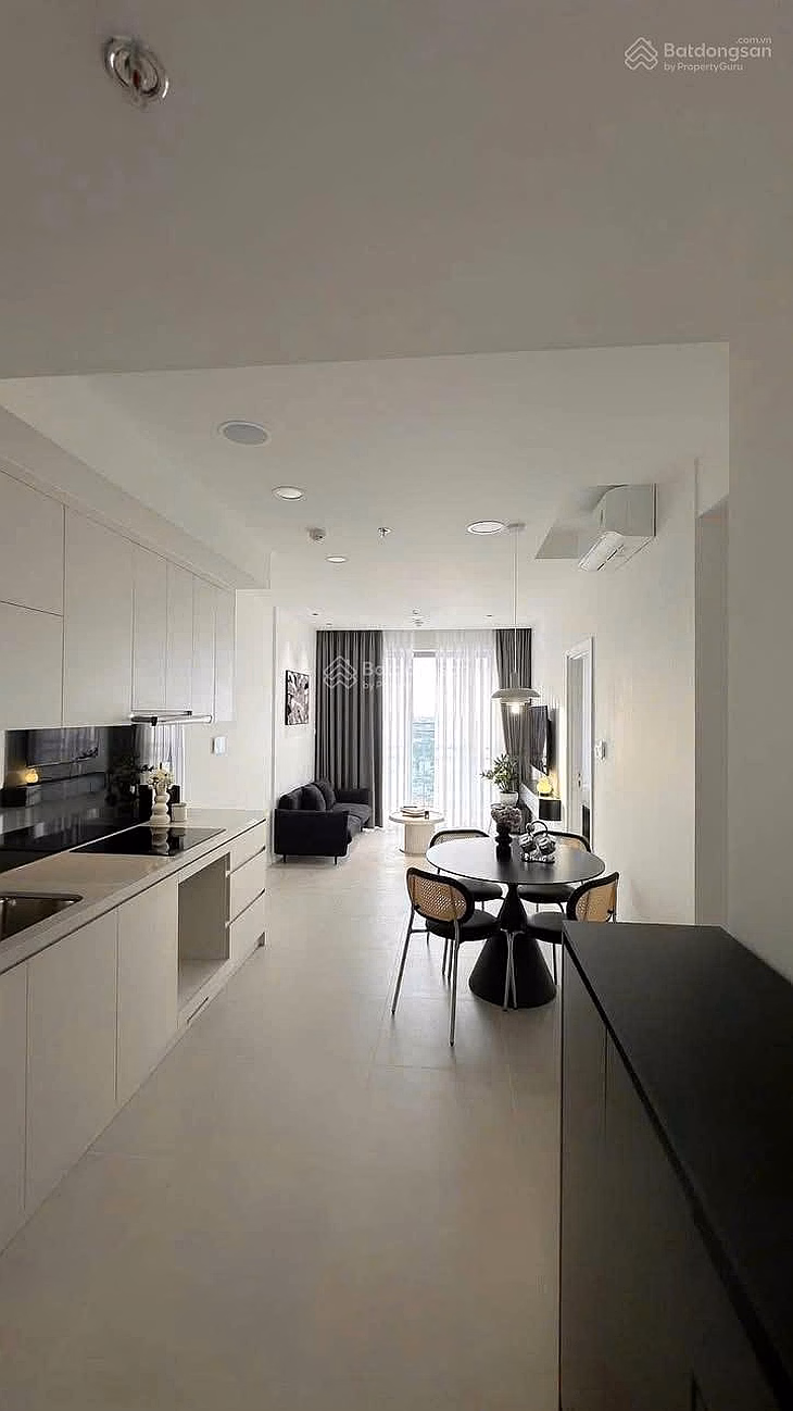 Owner sells new apartment Le Quang Dinh beautiful 50m² full NT SHR to live in only 2.1 exchange rate 12 million/month