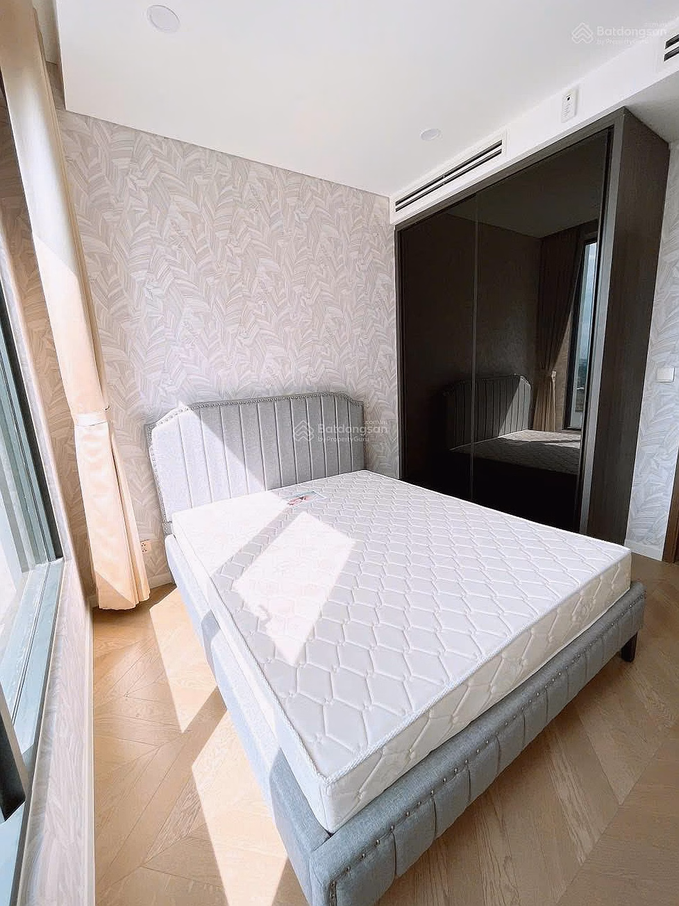 Selling 3-bedroom apartment, River View at Lumiere Riverside, 17.6 billion, excellent price, reputable