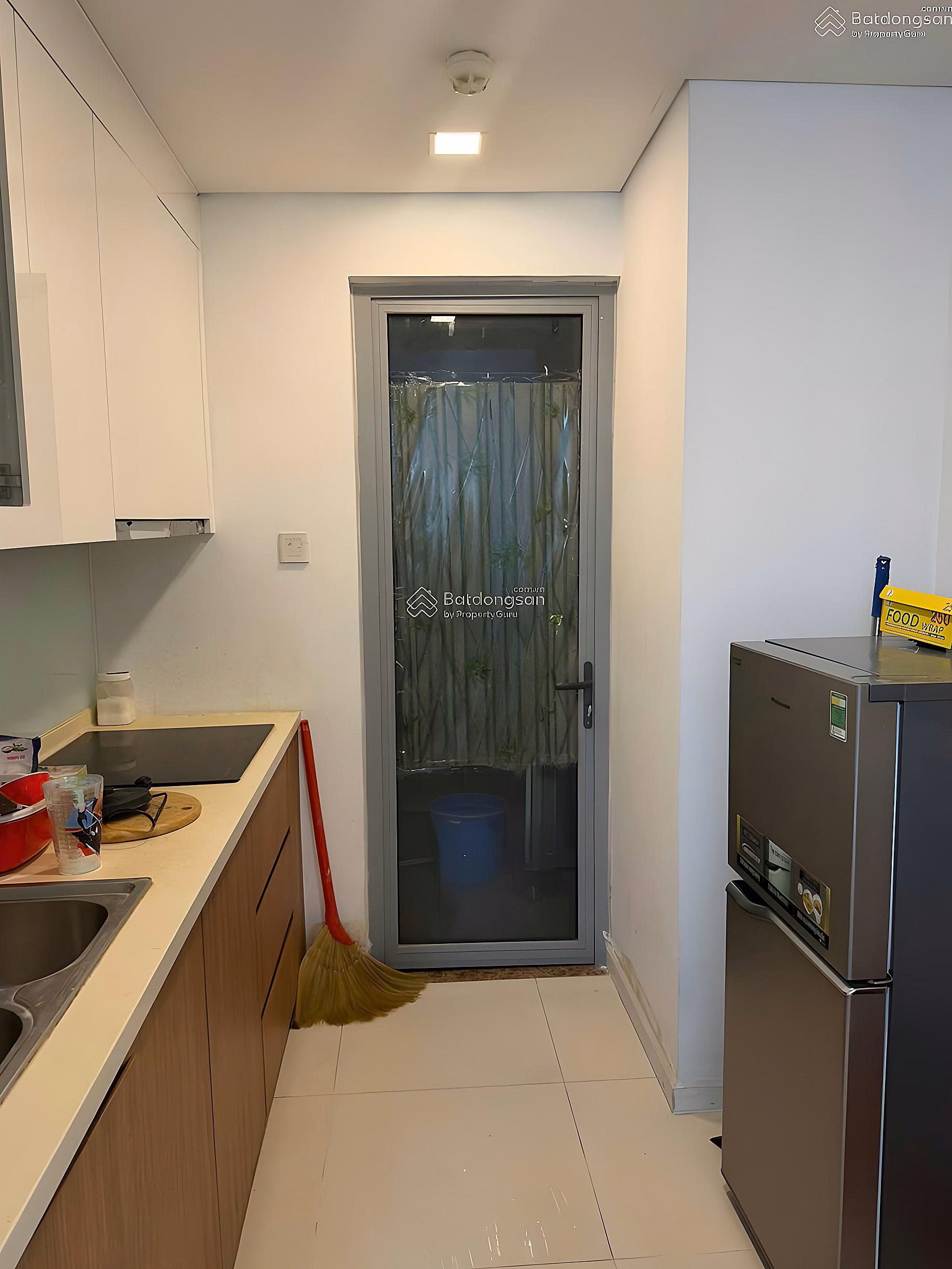 OWNER FOR SELLING RIVERA PARK APARTMENT, THANH THAI, DISTRICT 10, 74M, 2 BEDROOM 2WC, PRICE 5.4 BILLION A WEEK 0901 499 ***