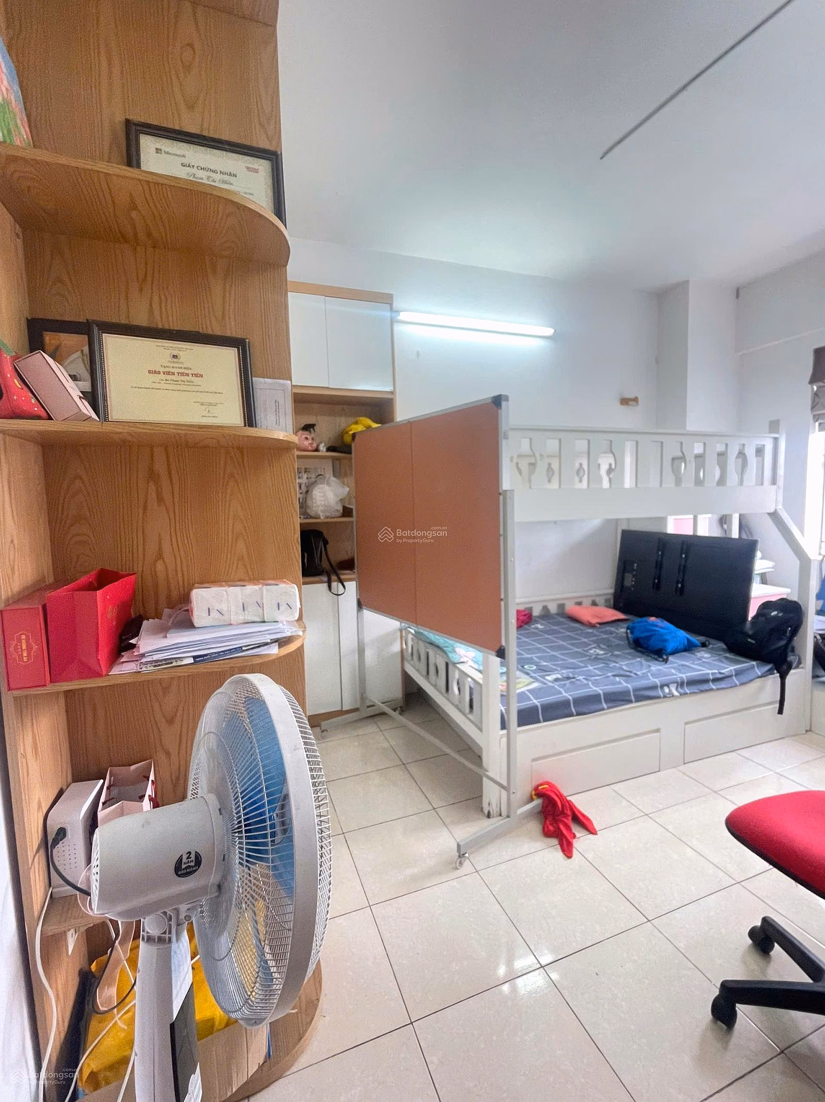 Viet Hung apartment for sale, corner unit, nice view, fully furnished 97 m2, 3 bedrooms, price only 5 billion