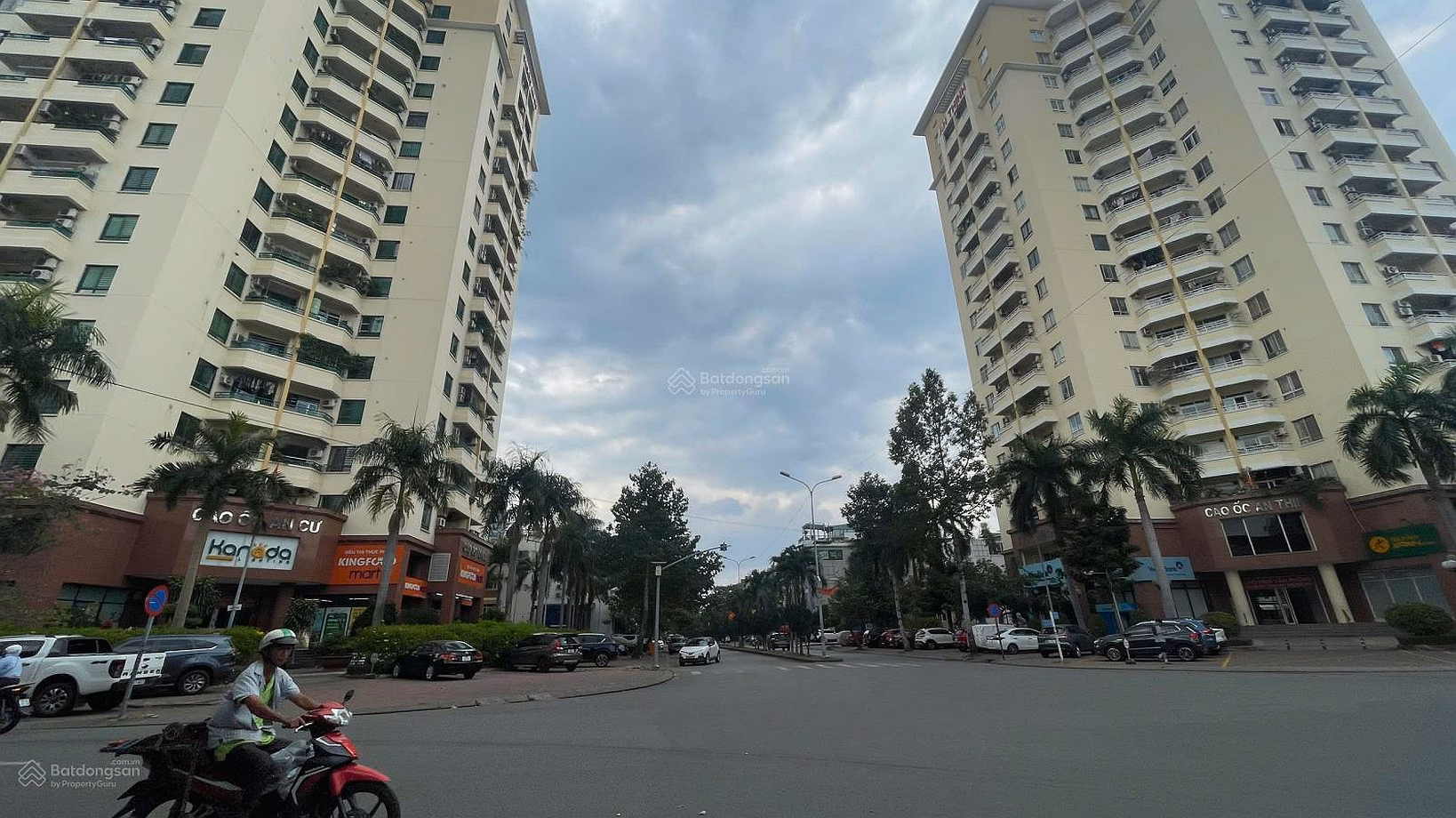 Urgent sale of An Cu apartment District 2 - 3 bedrooms 2 bathrooms 140m2 full NT - 8.68 billion