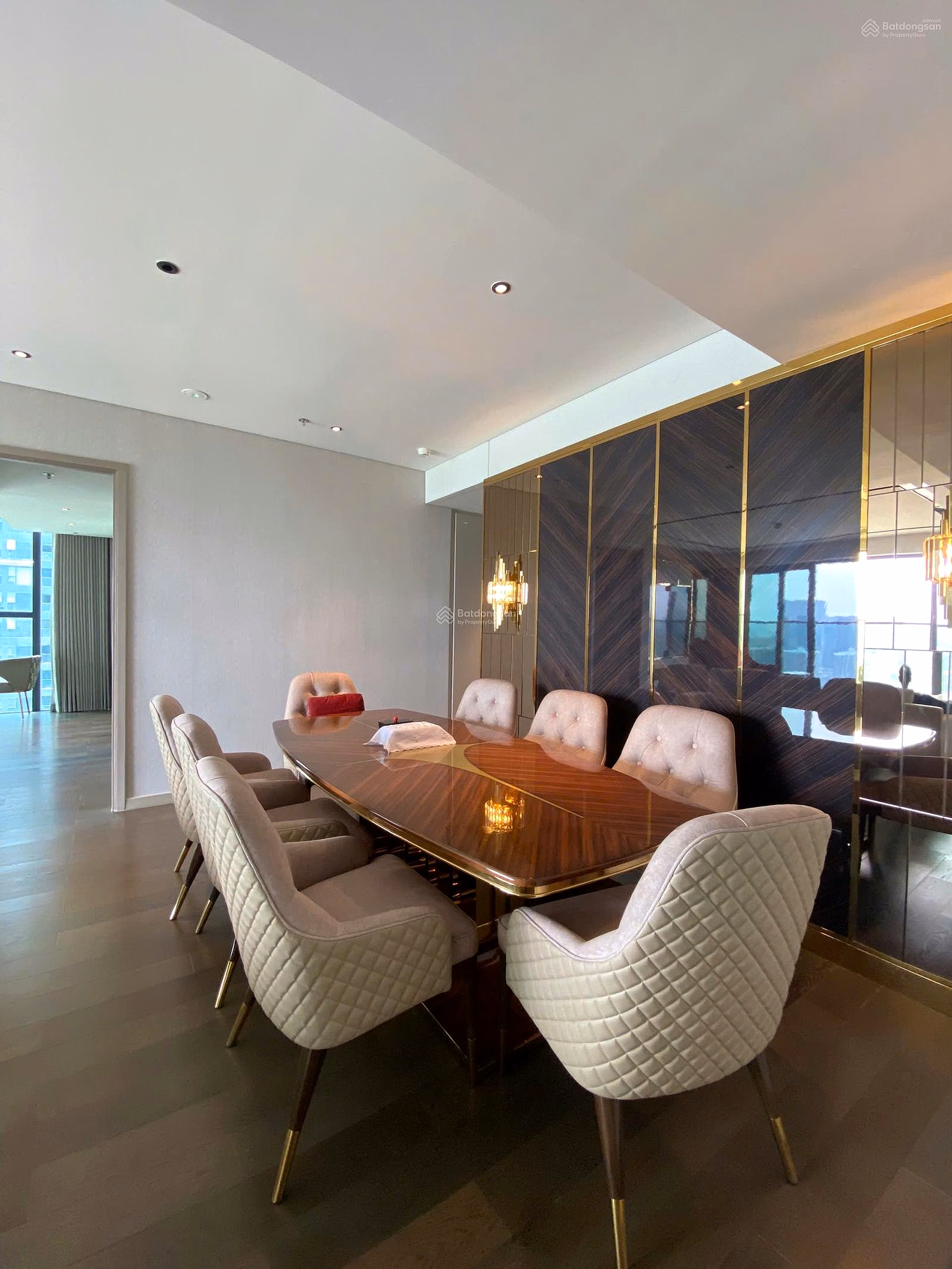 Marina LAKE 23.02 3 bedrooms 150m2 sold for 68ty, free full furniture for 5ty, tax included, pink book 0937 600 ***