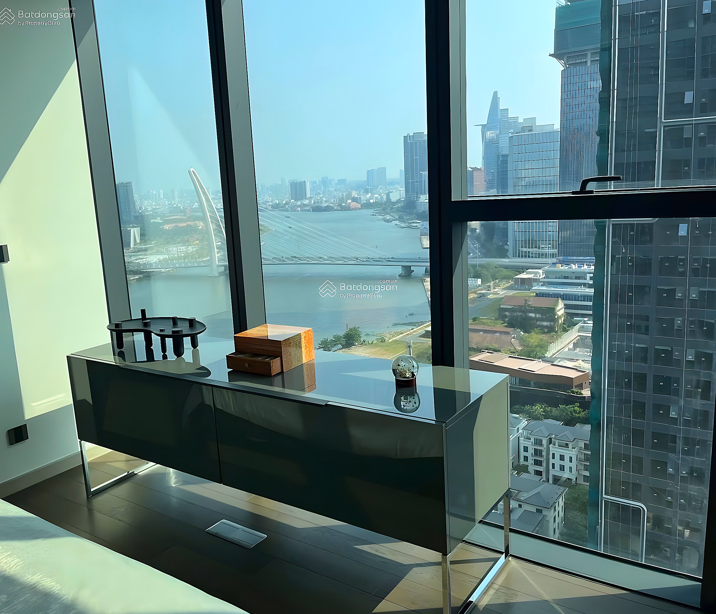 Marina LAKE 24.02 3 bedrooms 150m2 for quick sale 68ty, tax included, red book fee, owner 0937 600 ***