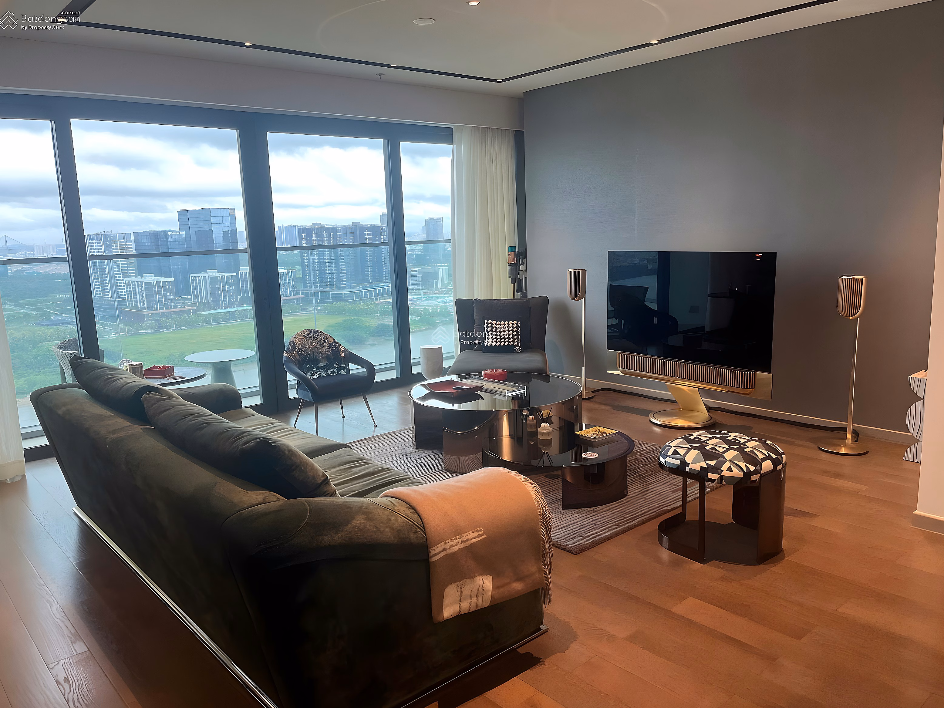 Marina LAKE 24.02 3 bedrooms 150m2 for quick sale 68ty, tax included, red book fee, owner 0937 600 ***