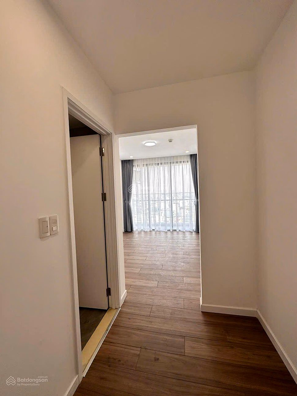 D'Lusso apartment for sale in District 2, 3 bedrooms, 3 bathrooms, area 105m2, river view, high floor