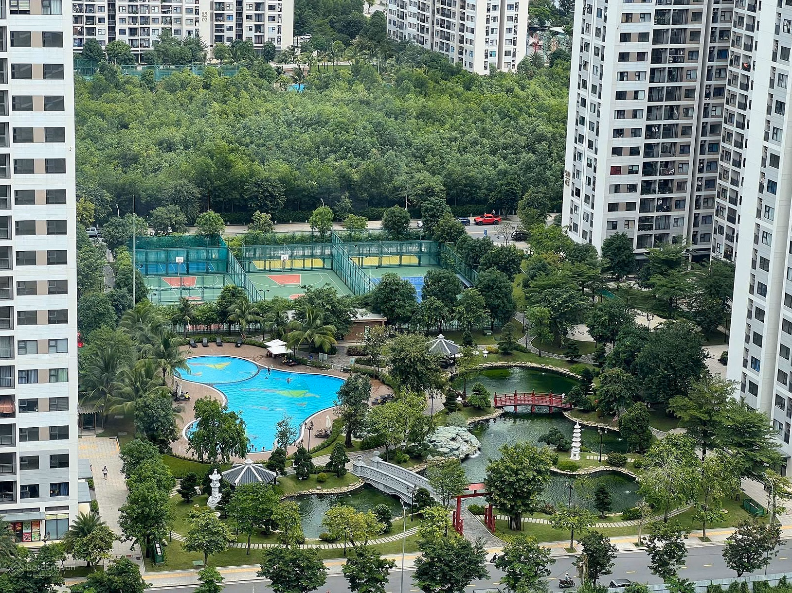 Exclusive 2 bedroom + Origami apartment in building S10.07, direct view of Koi fish pond CV, price 3.9 billion, original price of investor