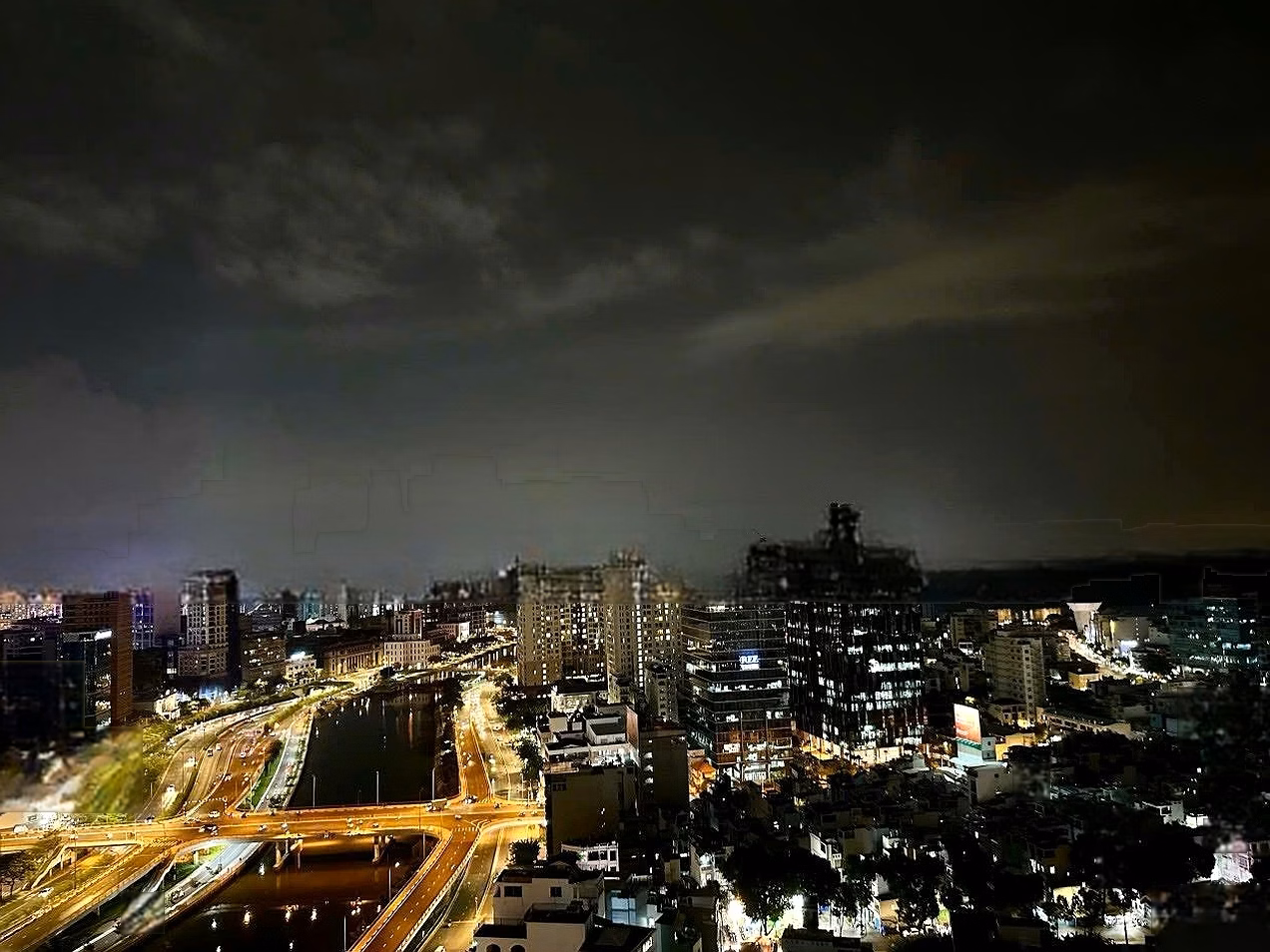 Millennium corner apartment with beautiful Bitexco river view, 2 bedrooms, high floor - move in immediately
