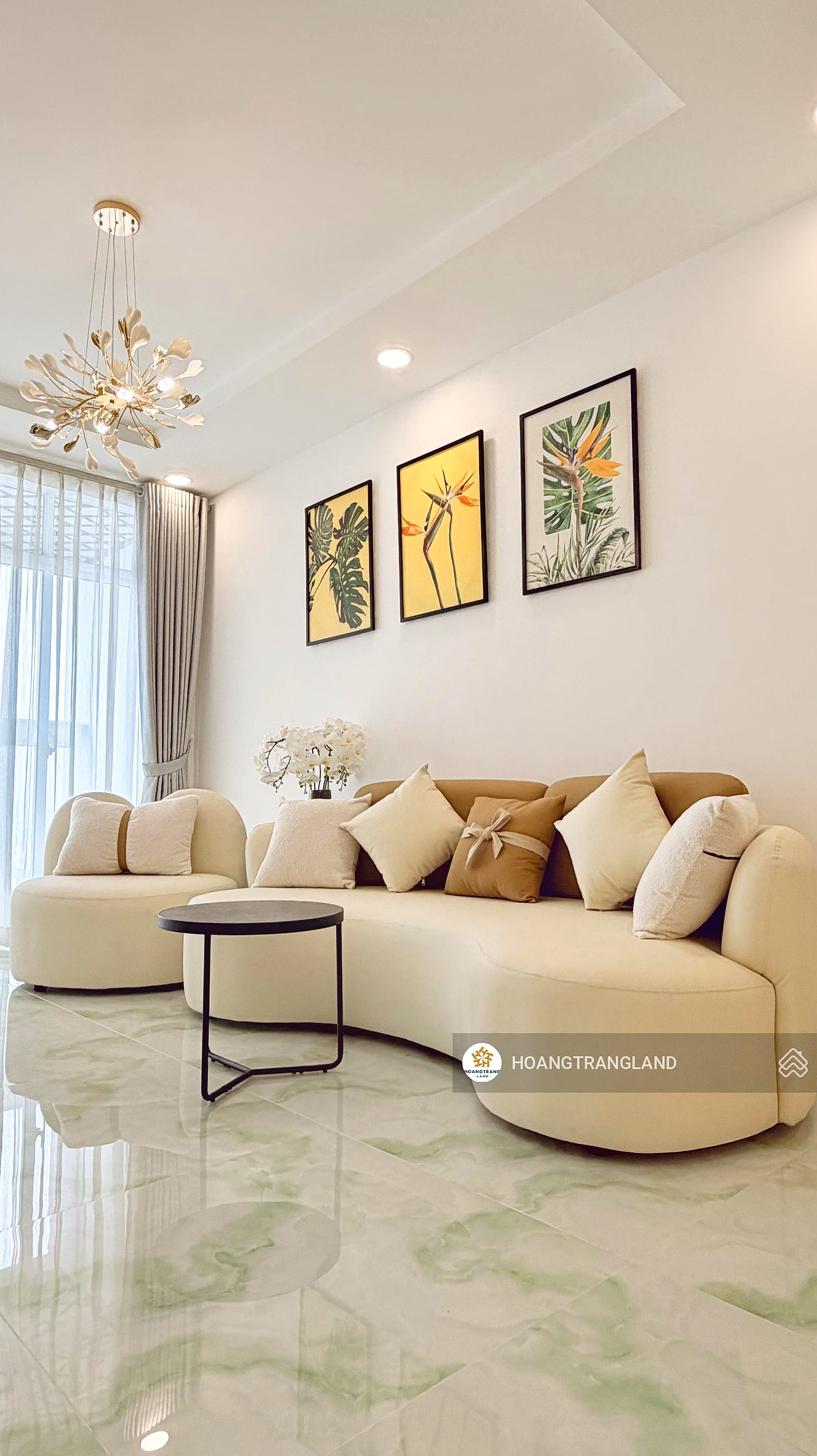 Urgent sale 2 bedrooms 2 bathrooms Hoang Anh Thanh Binh District 7 - super spacious house with beautiful view of District 1. Contact: HATB page 0905 521 ***