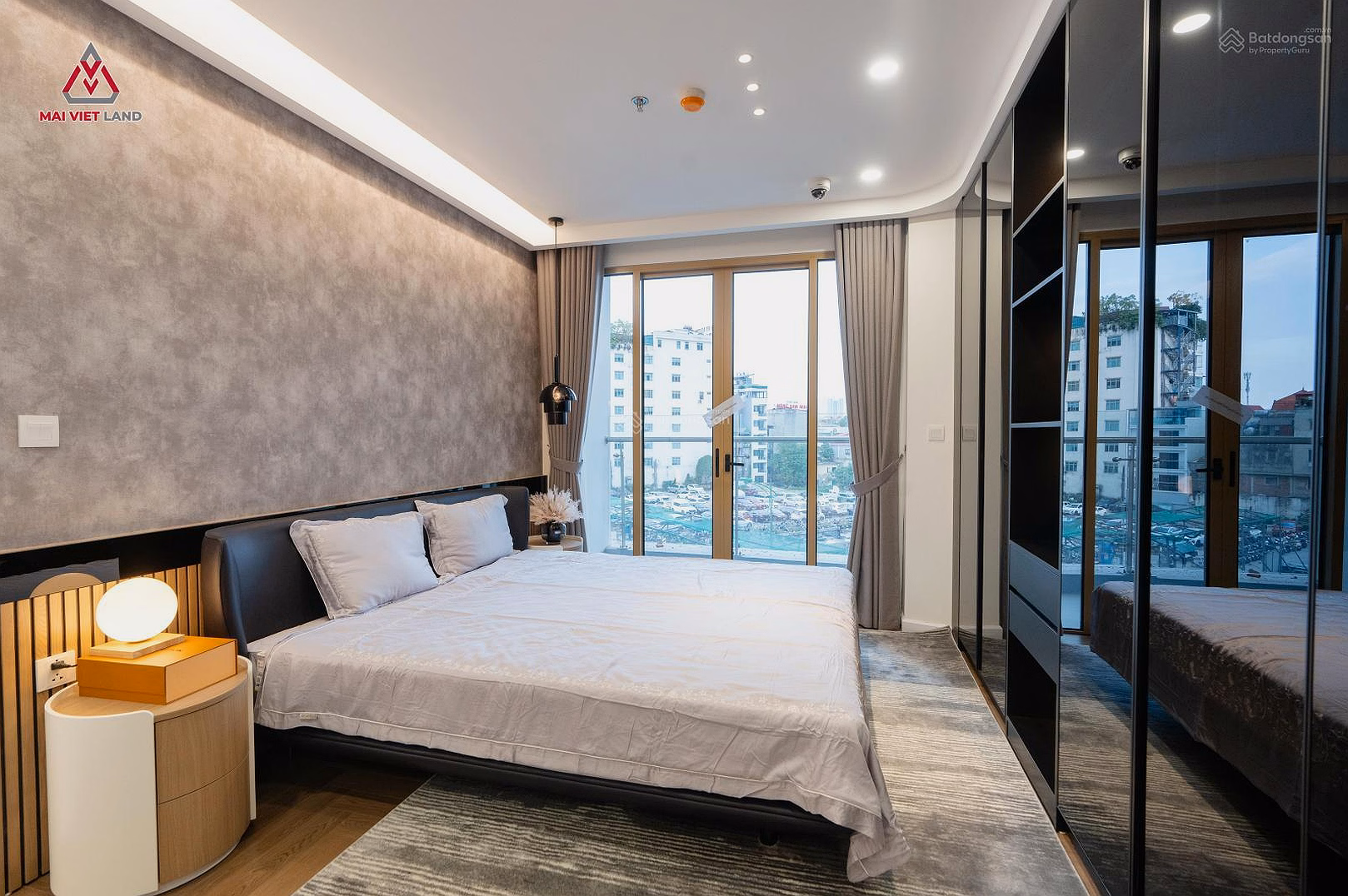 Open sale of the final apartment fund of The Queen - 360 Giai Phong project with preferential policies directly from the investor