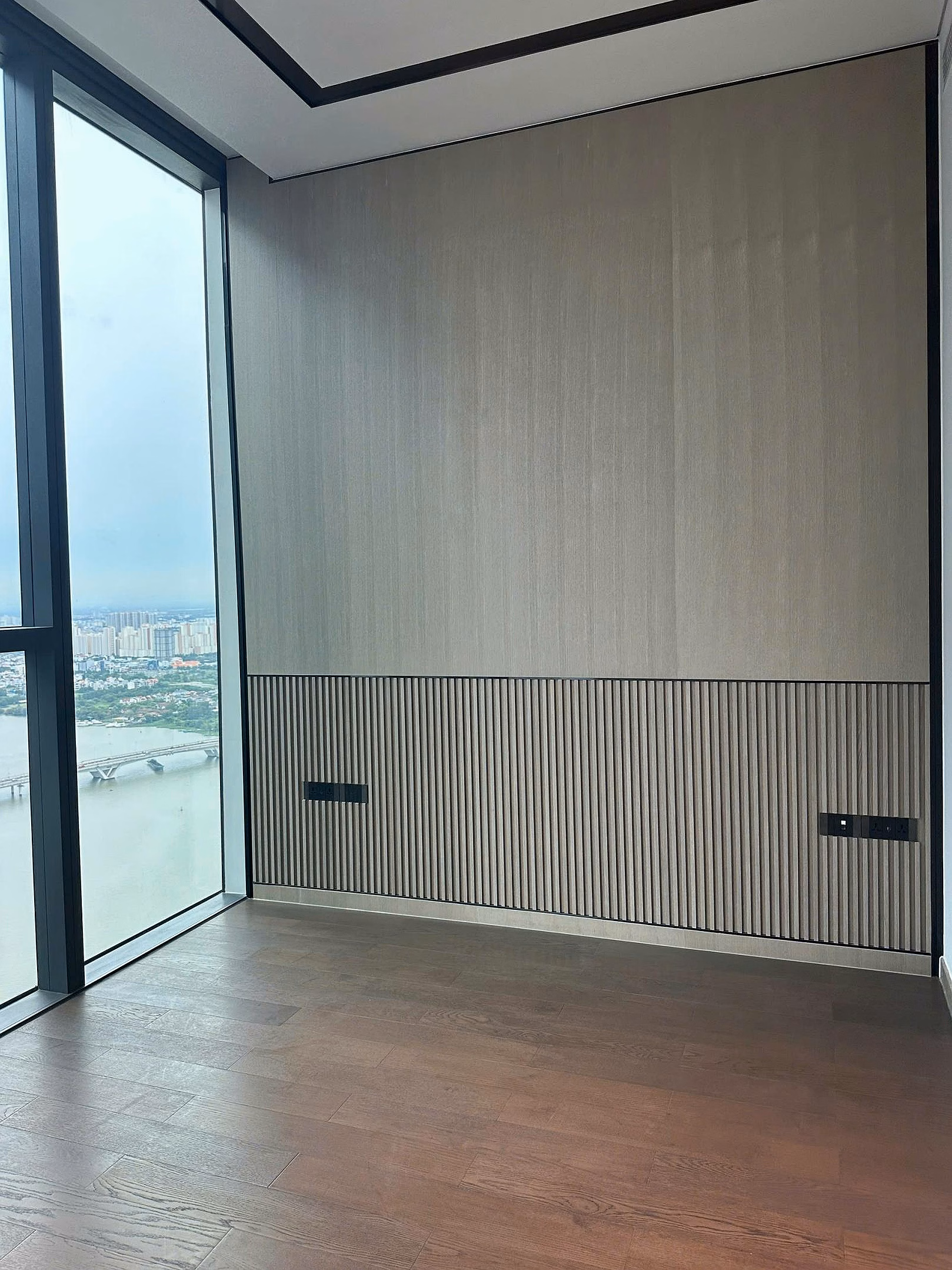 KIM NGAN Grand Marina - Duplex penthouse for sale 239m2 - price 170 billion 4BRs-4WCs 240m2 Booked