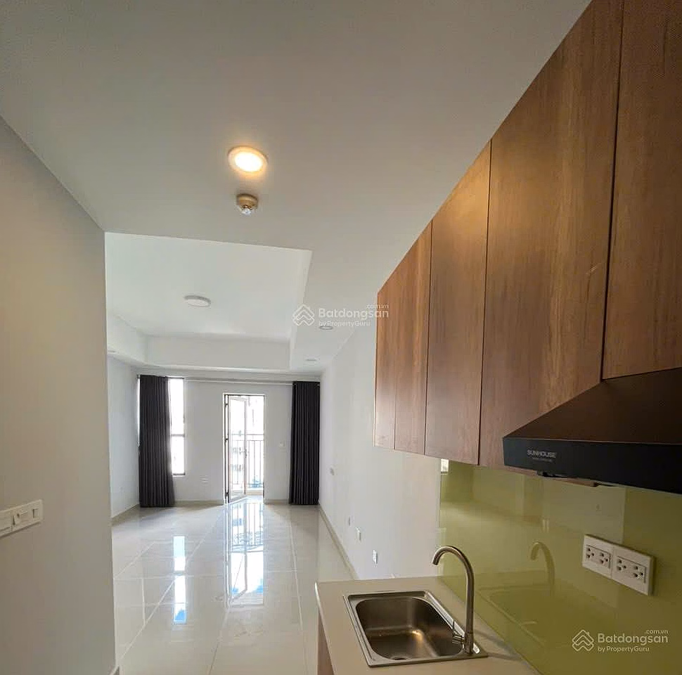 Cong Hoa Garden apartment for rent 2 bedrooms, 2 bathrooms, 75m2 for only 13 million in Tan Binh, HCM