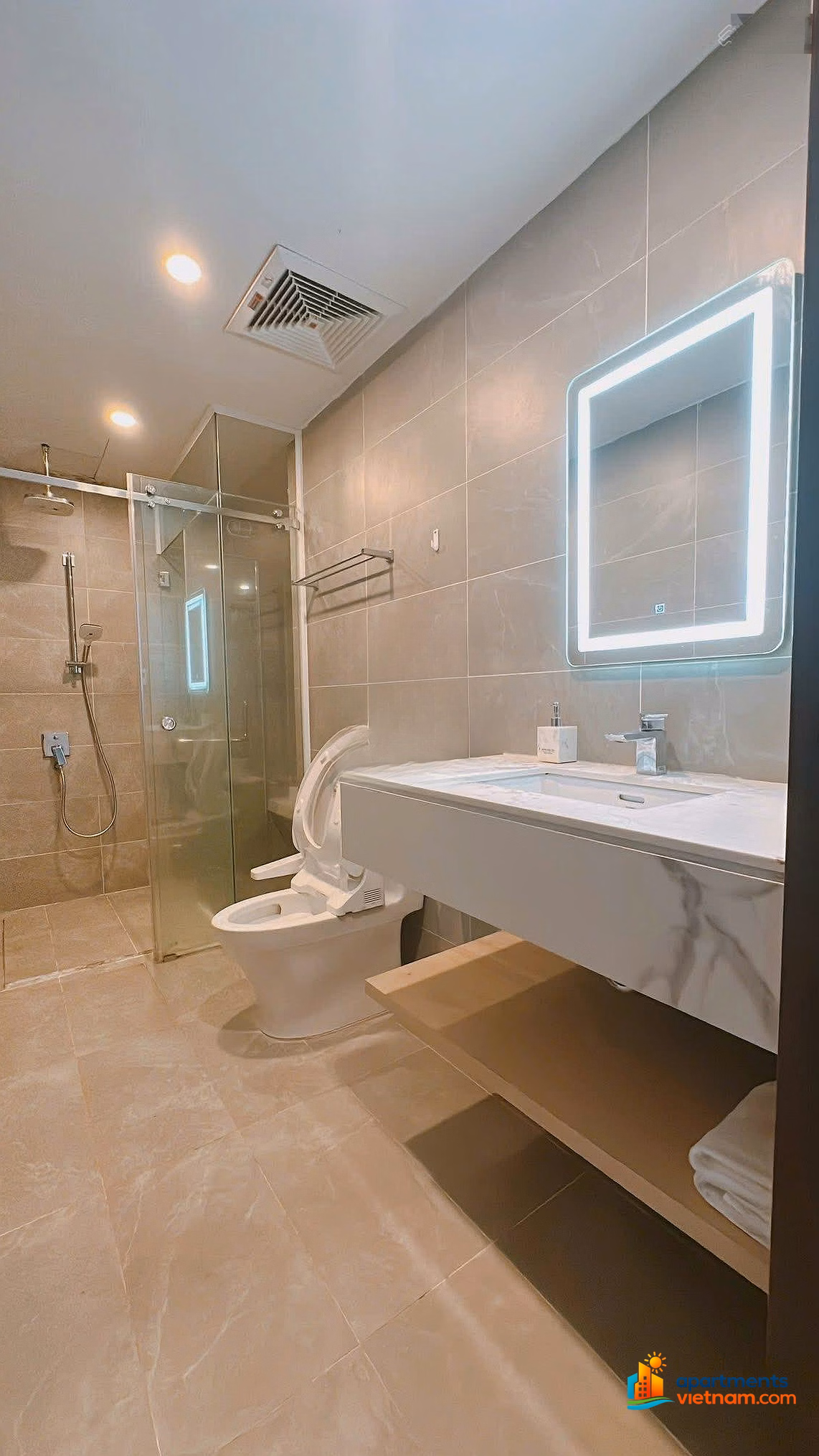 Price 28 million/month 3-bedroom apartment 110.63m2 - 72 Ham Nghi, full beautiful furniture