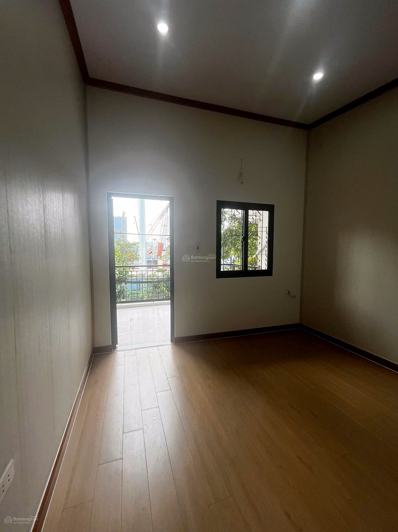 Private house for rent for office, shop at 19, lane 385, Luong The Vinh Street, 15 million, 68m2