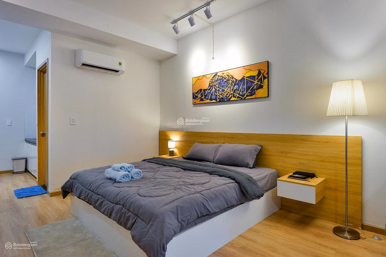 Luxury apartment for rent in Golden Mansion, Pho Quang, area 90m2, 3 bedrooms, 2 bathrooms, price 19 million/month***