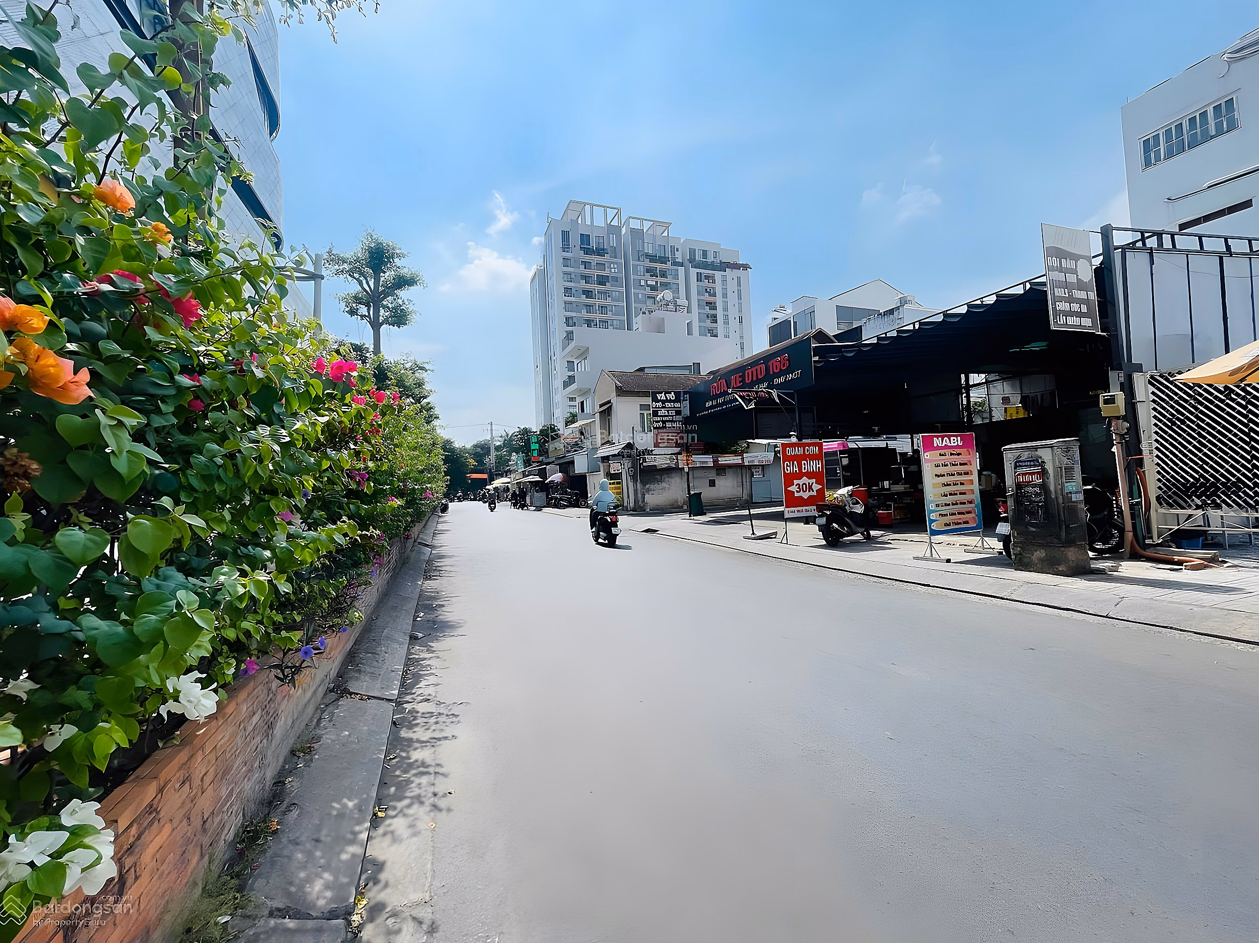 So delicious! Opposite Giga Mall - Road 20 - high-rise construction - 10.9 billion TL