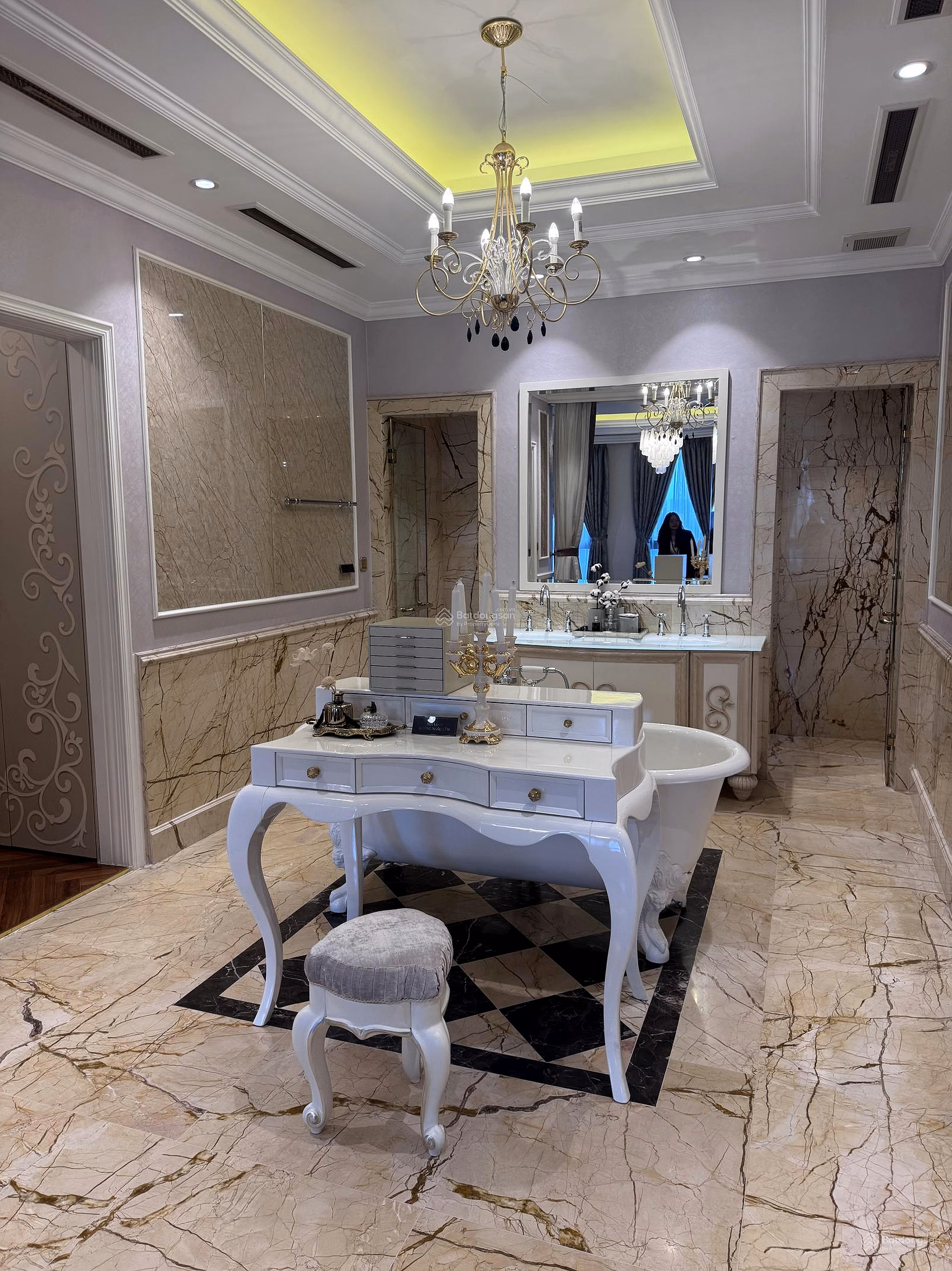3 bedroom apartment, negotiable price, 171m2 at Hanoi Signature, Cau Giay, Hanoi sky villa