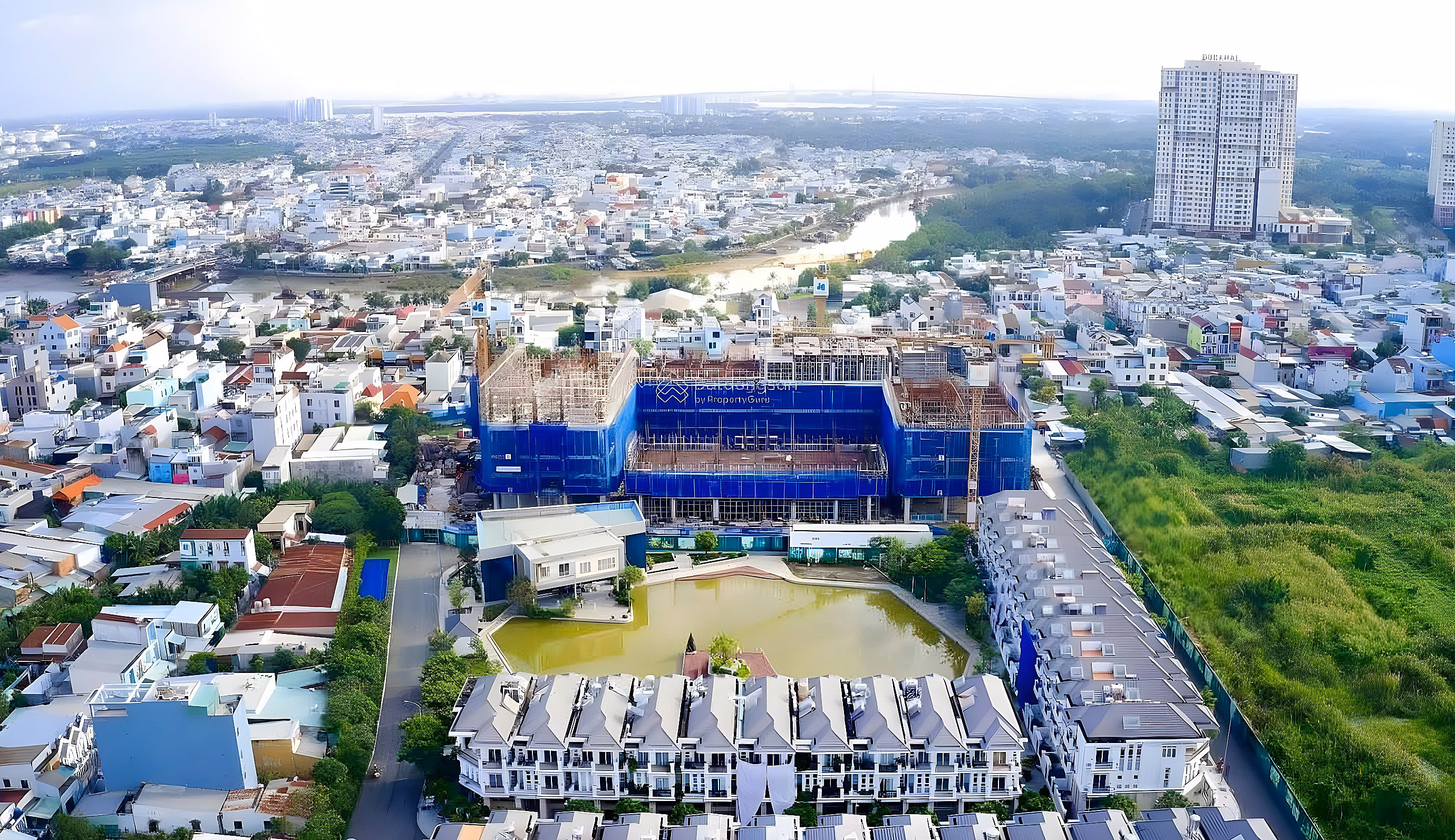 Get booking The Peak Garden adjacent to Phu My Hung, next to Tan My station, price from only 75 million/m2