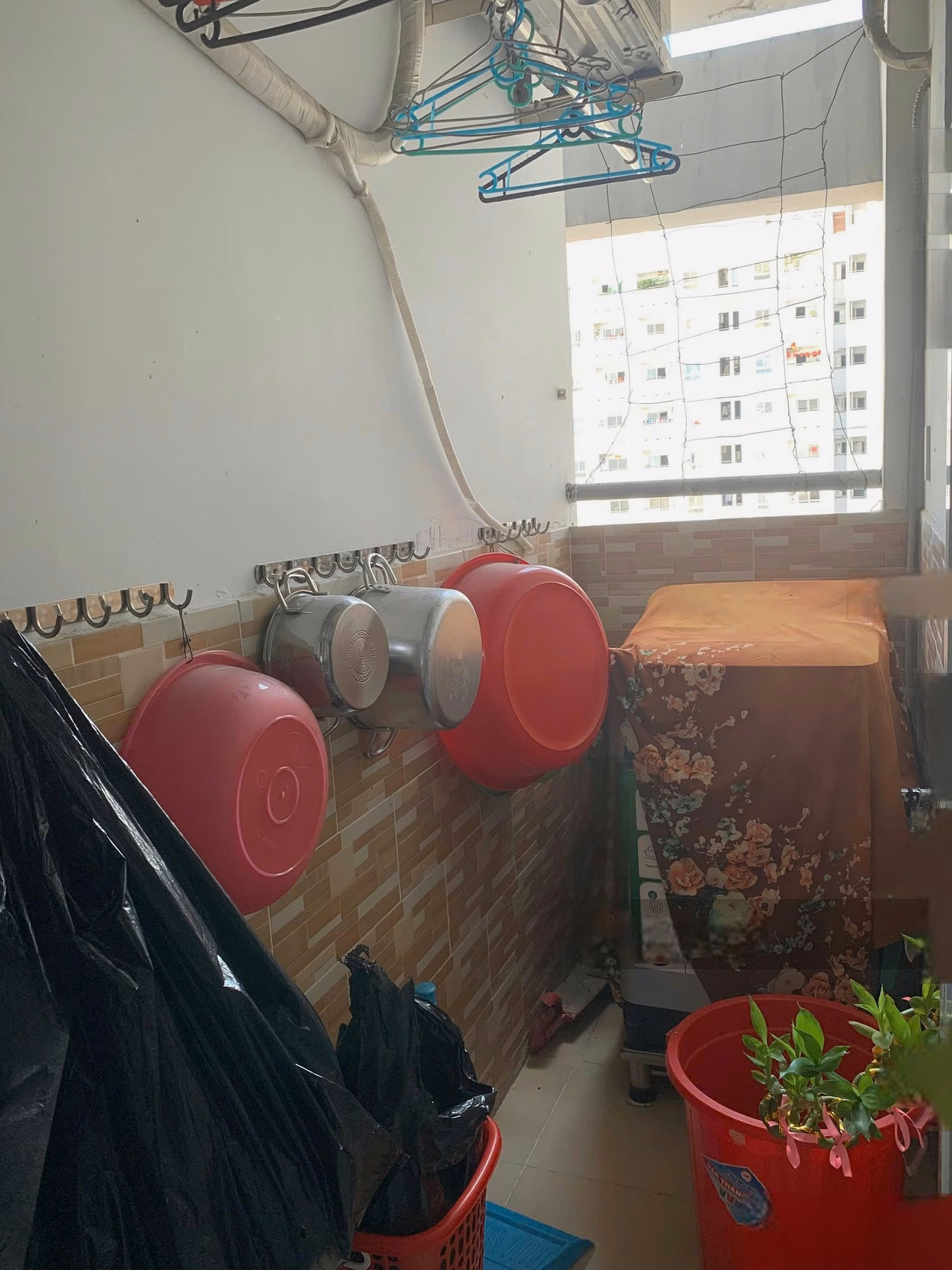 The owner sent the HQC apartment for sale with a 5-year-old book, and the 9th floor was notarized immediately***