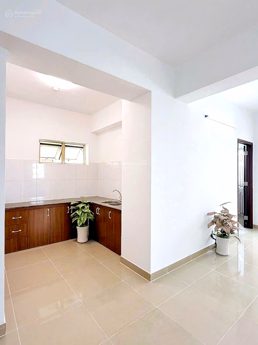 Thai Son Apartment (Tan Tao 1) only 5 minutes from Aeon Mall Binh Tan - Pink book - Area 81m2 (3 bedrooms, 2 bathrooms) - Price only 2.98 billion