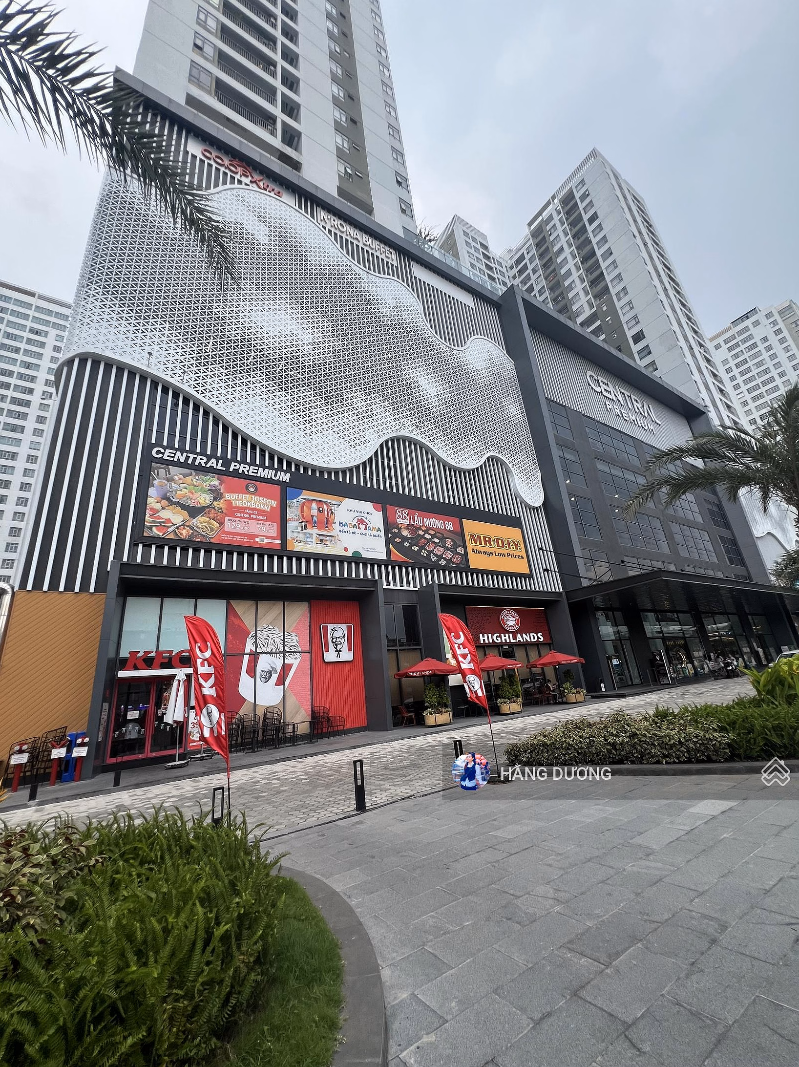 URGENT SALE OFFICETEL CENTRAL PREMIUM - Area 32M2 - FREE FULL BEAUTIFUL HOUSE FURNITURE - GOOD PRICE ONLY 2 BILLION RECEIVED DENTAL