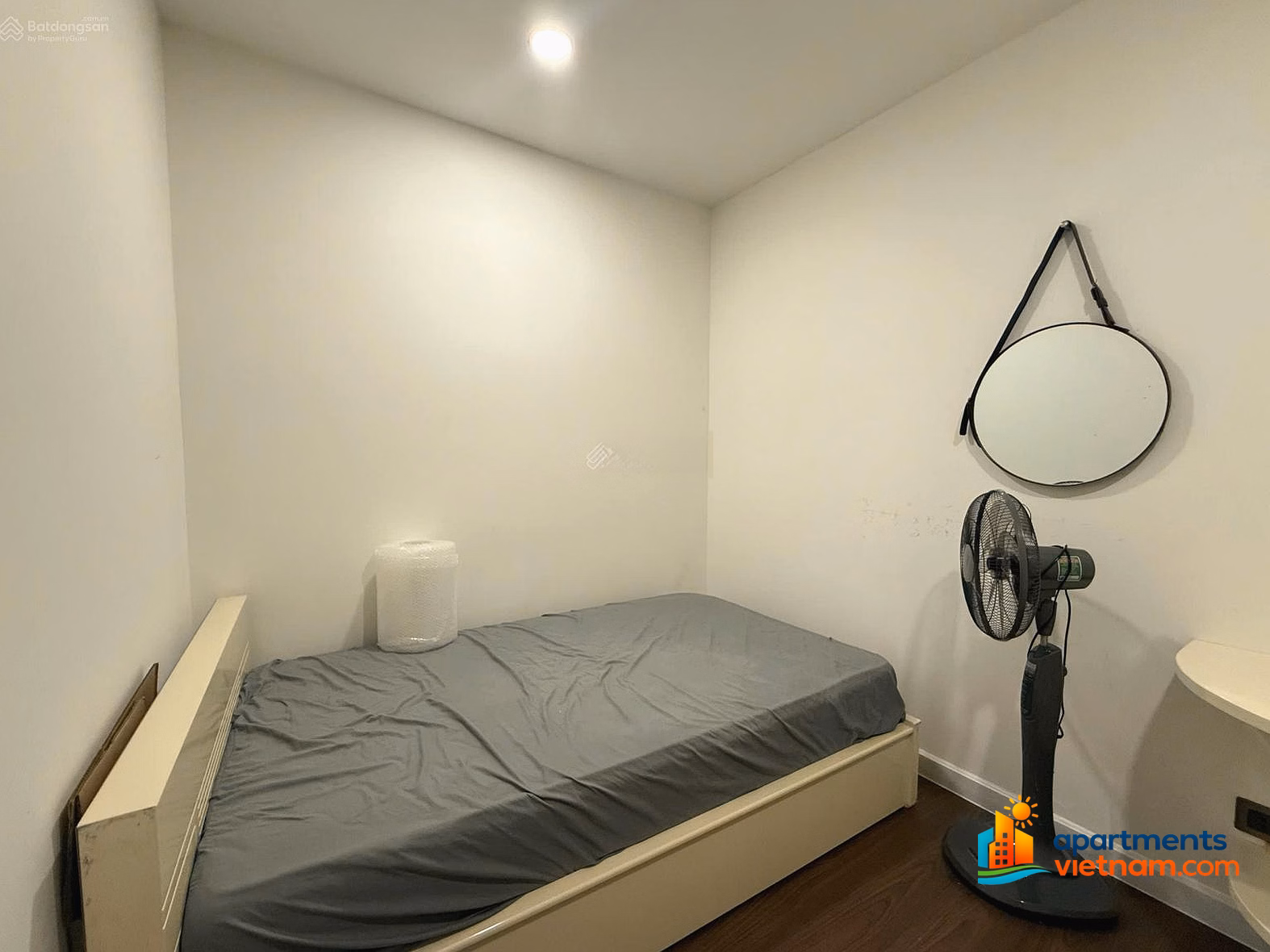 Rent immediately 2 bedrooms, 1 bathroom, 60m2, 18 million, balcony with open view, 100% new, right at Ben Van Don, District 4, close to District 1***