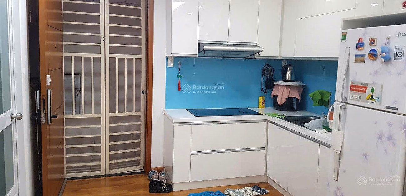 Selling Ehome 5, District 7 apartment fully furnished with full books to support bank loans