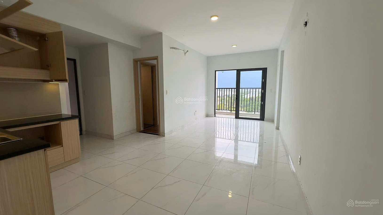 Lovera Vista apartment 65.58m2 - 2 bedrooms + 2 bathrooms, cool Southeast balcony, pink book available, priced at 3.25 billion